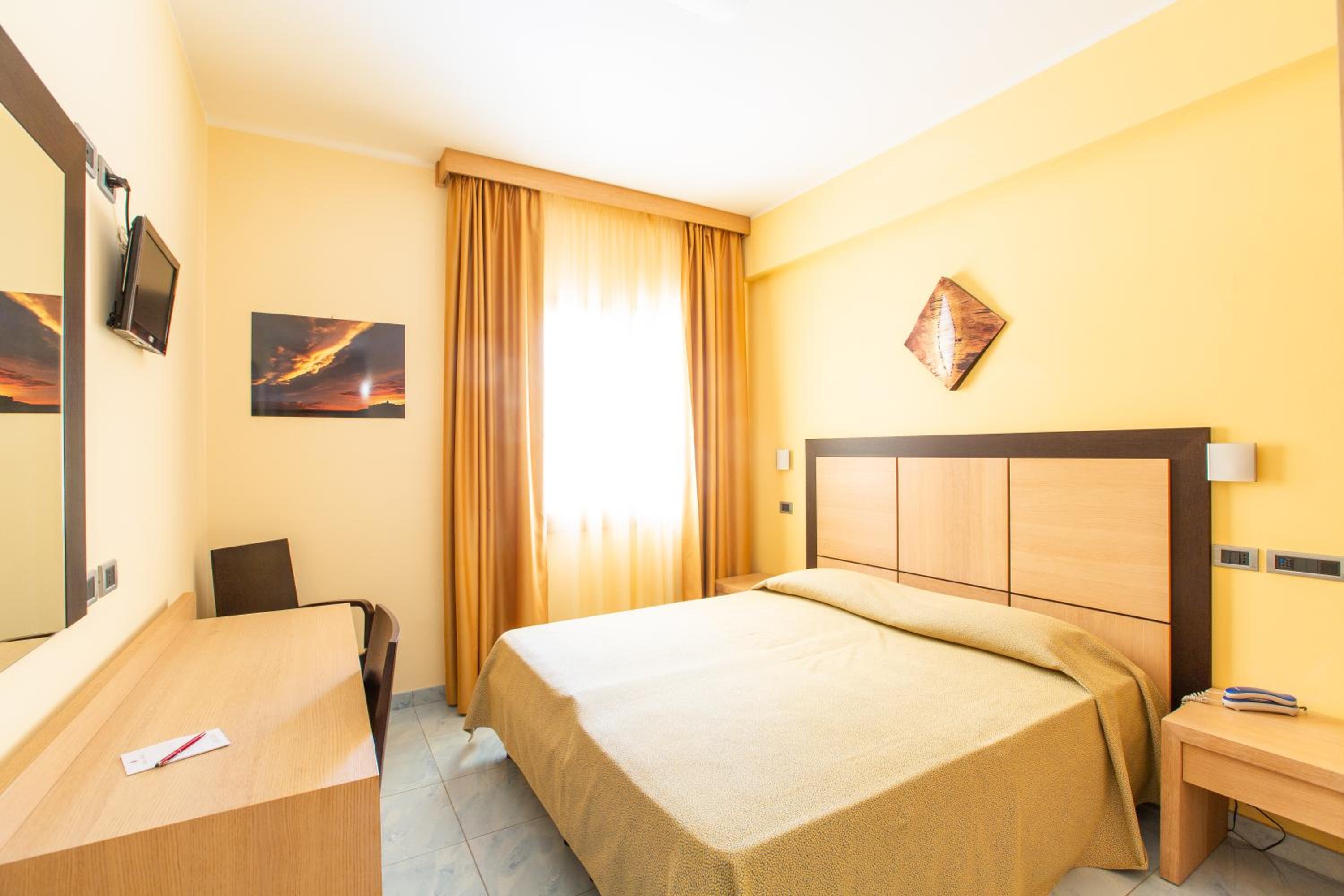 Double or Twin Room - Basement