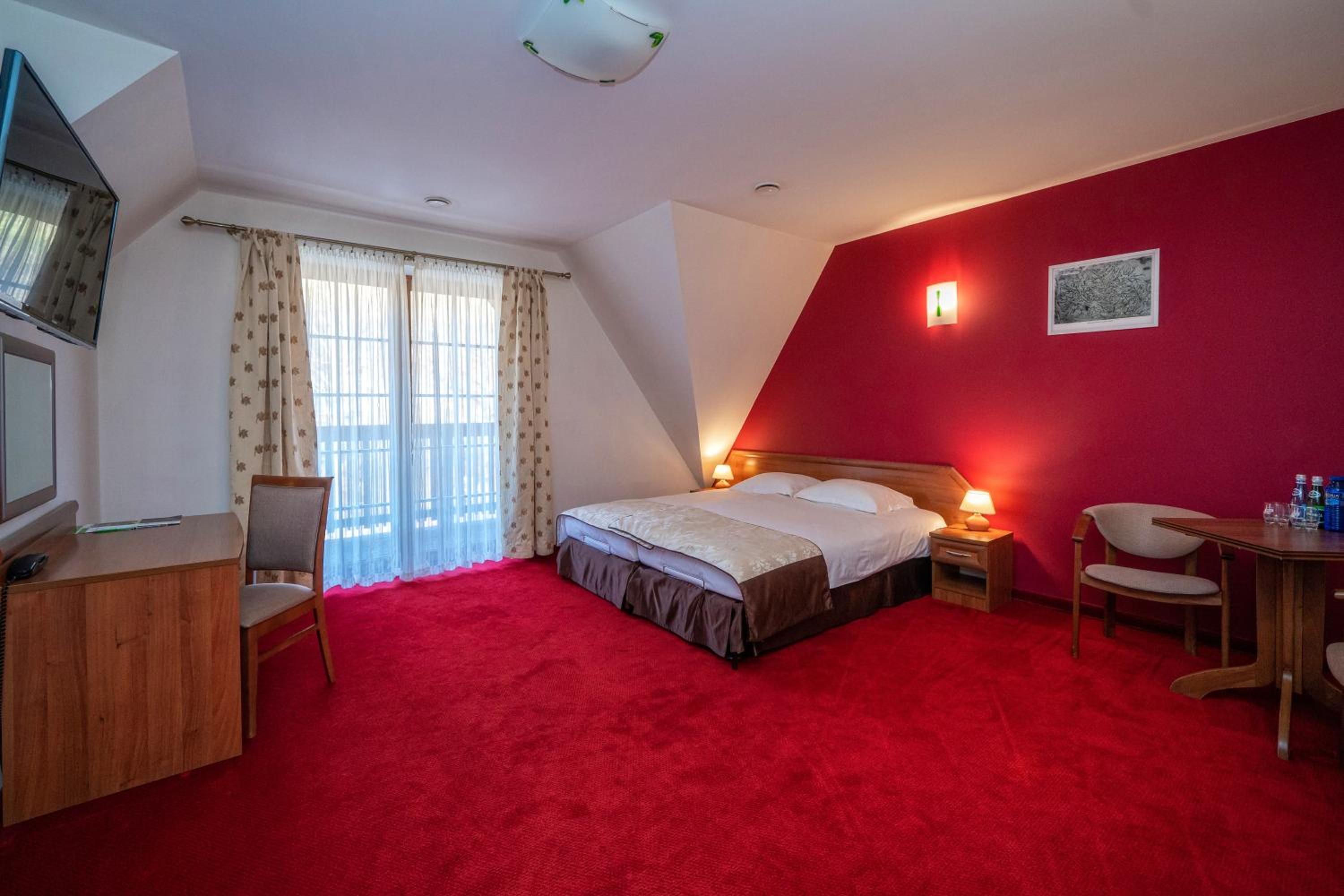 Double or Twin Room photo 1