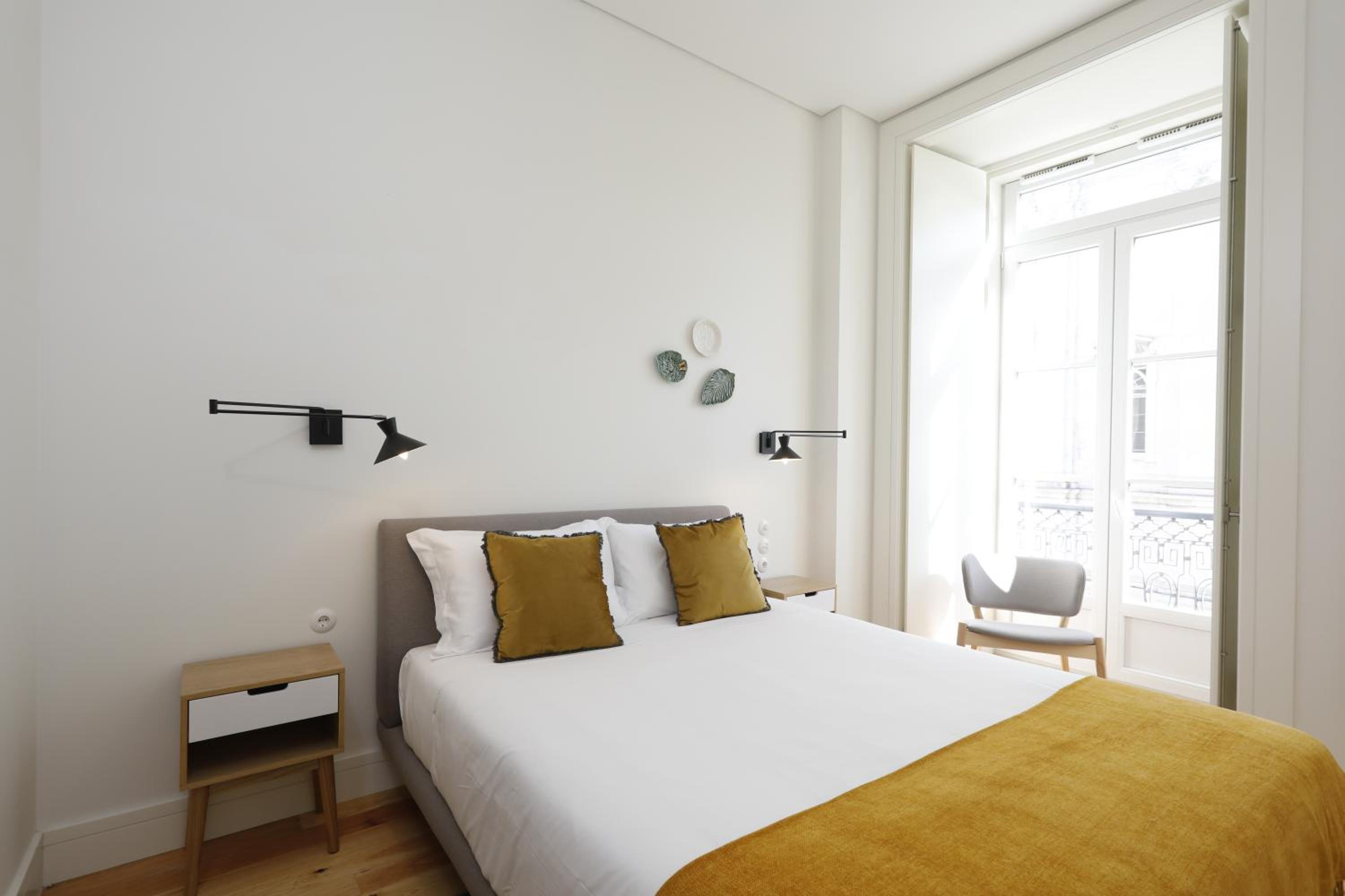 One-Bedroom Apartment - Photo 11