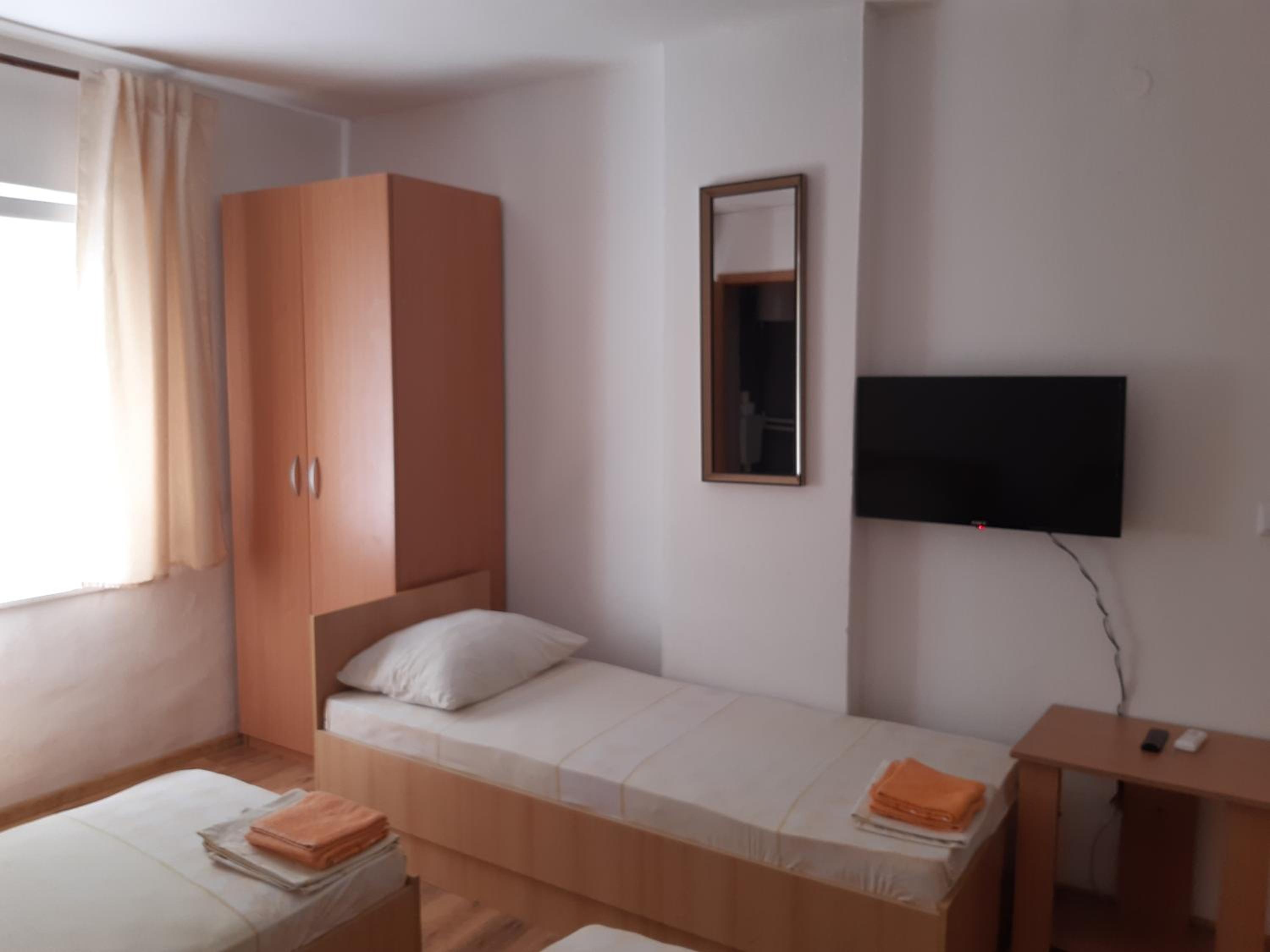 Apartment - Ground Floor photo 2