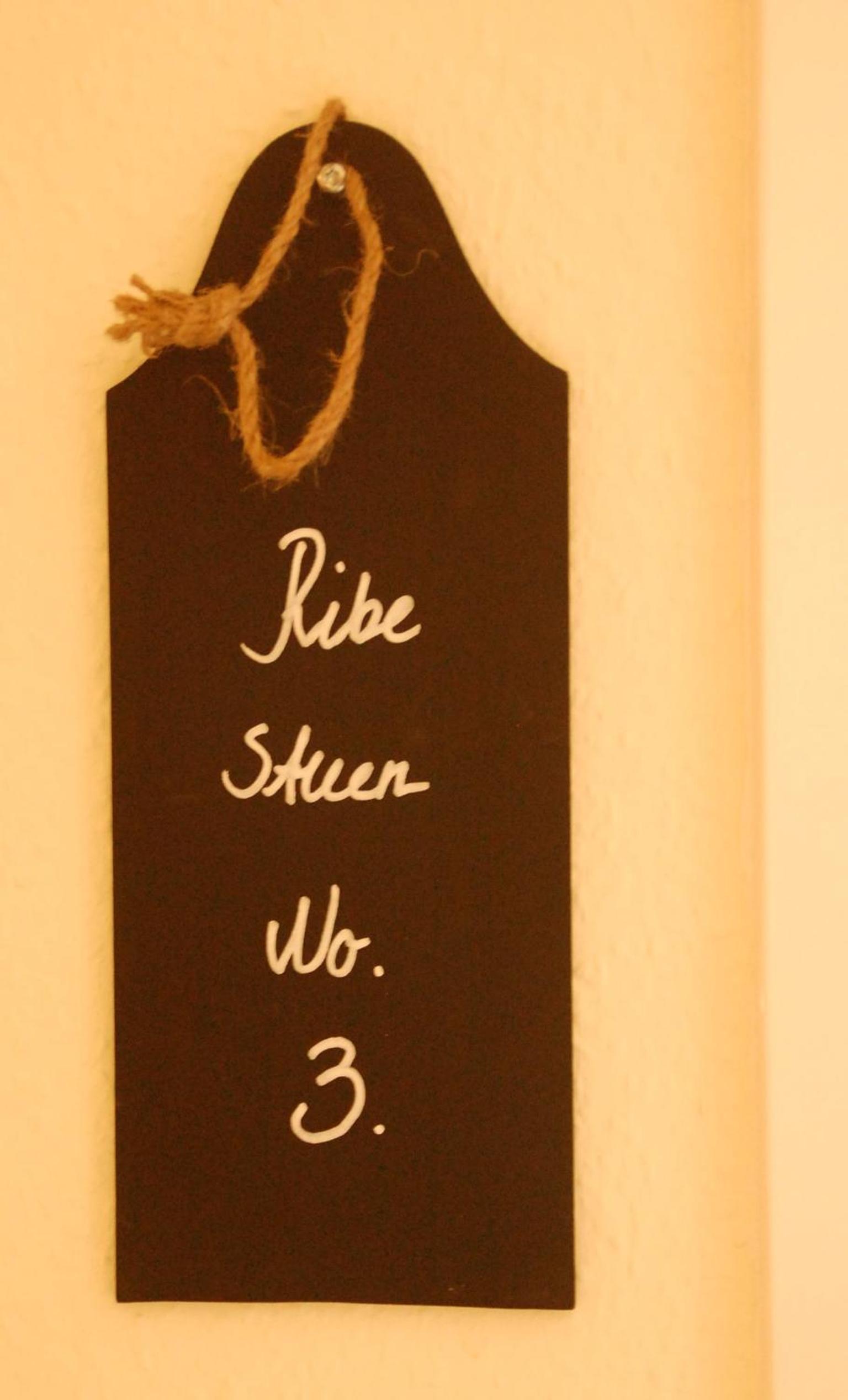 Quadruple Room with Shared Bathroom thumbnail 5