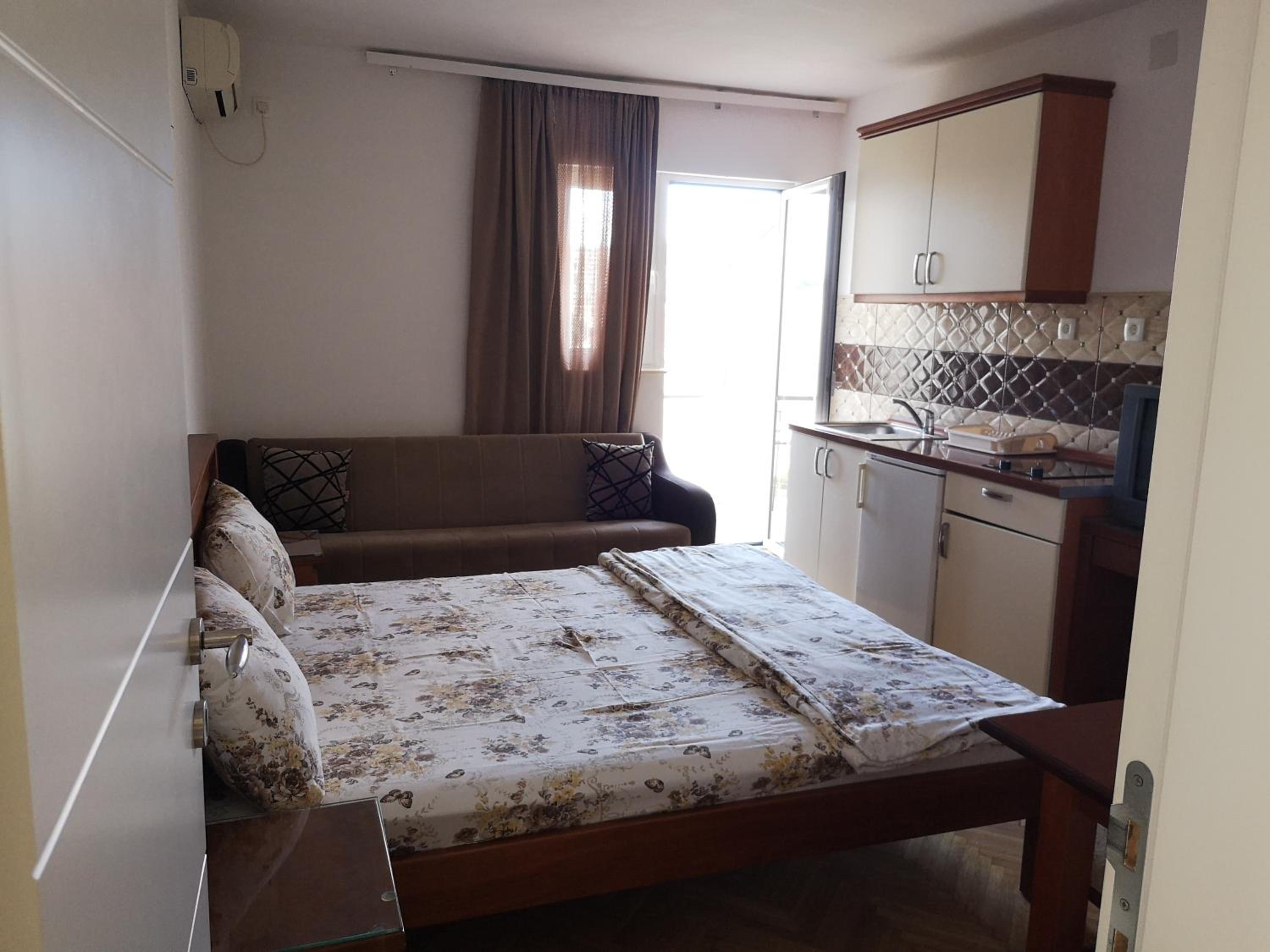 Quadruple Room With Private External Bathroom