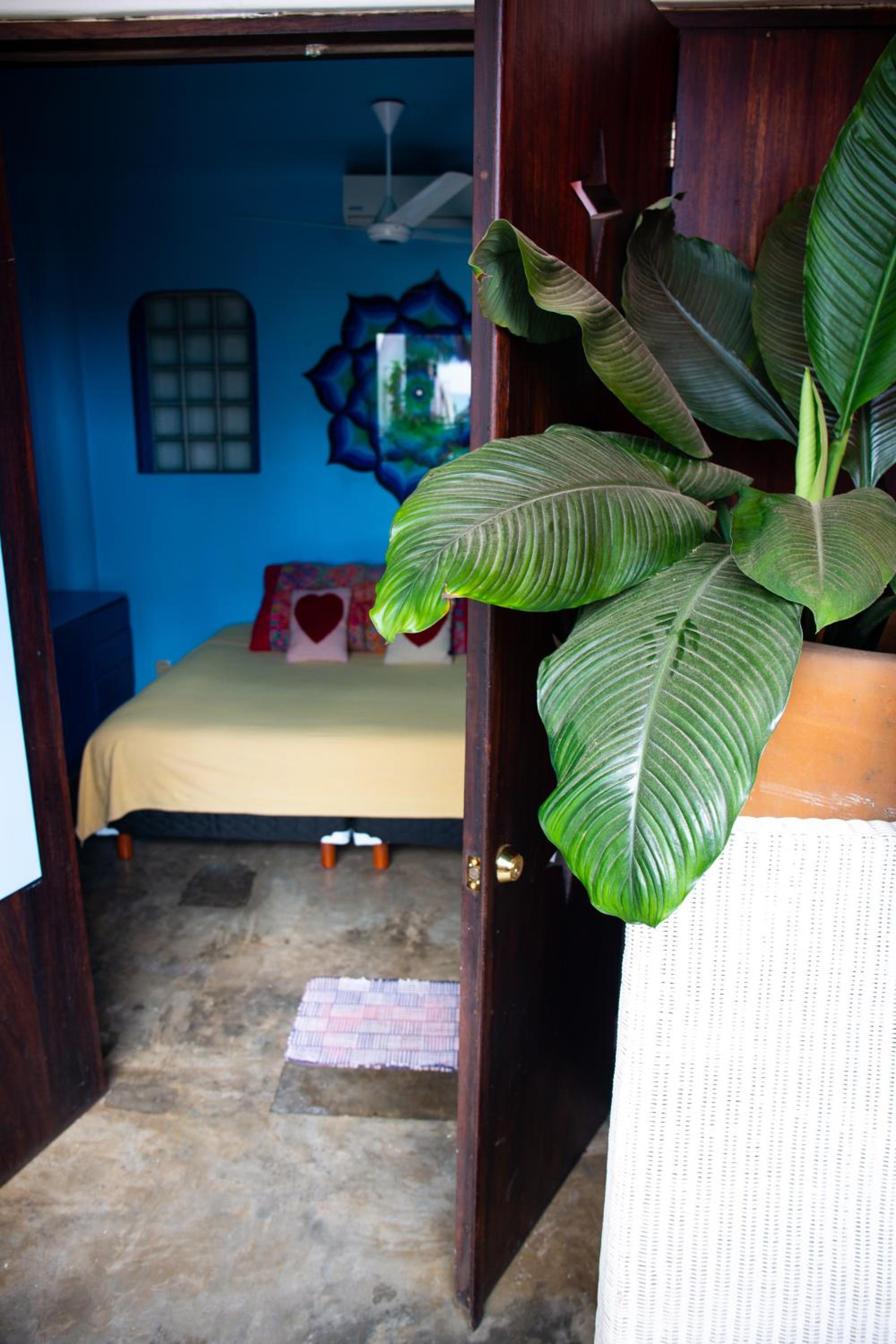 Double Room with Private External Bathroom - Photo 9