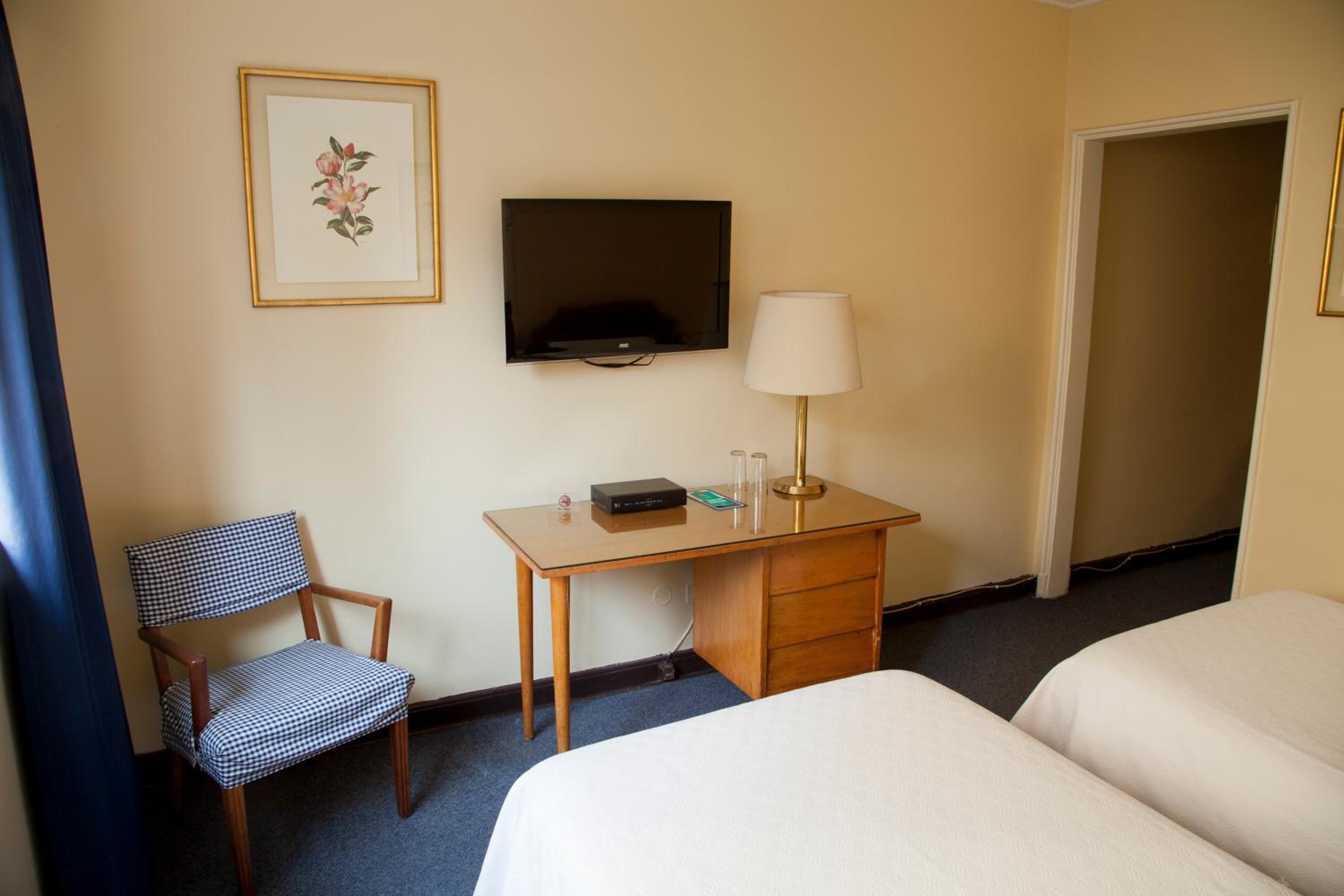 Standard Double Room photo 3