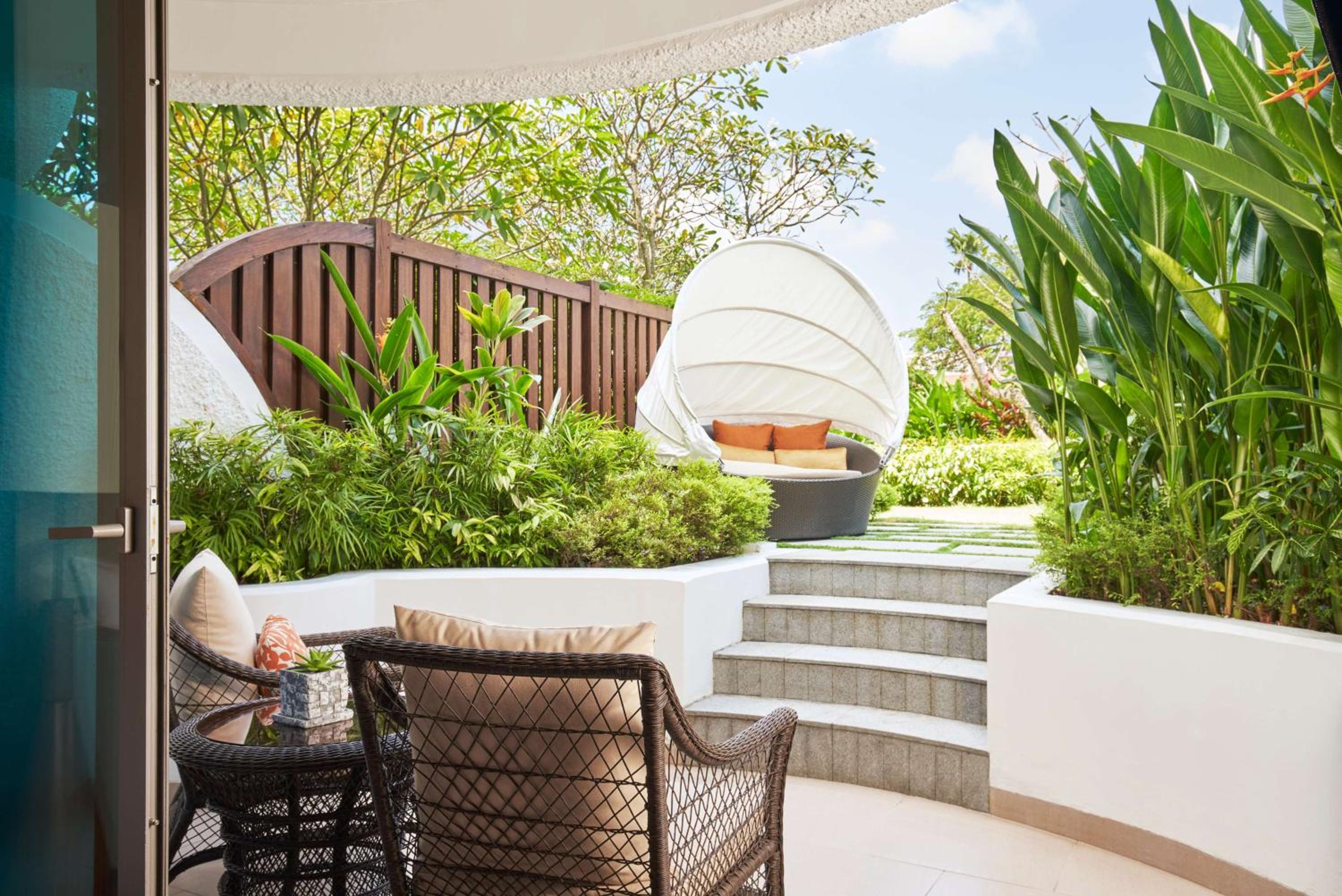 Garden Wing Deluxe Family Terrace King