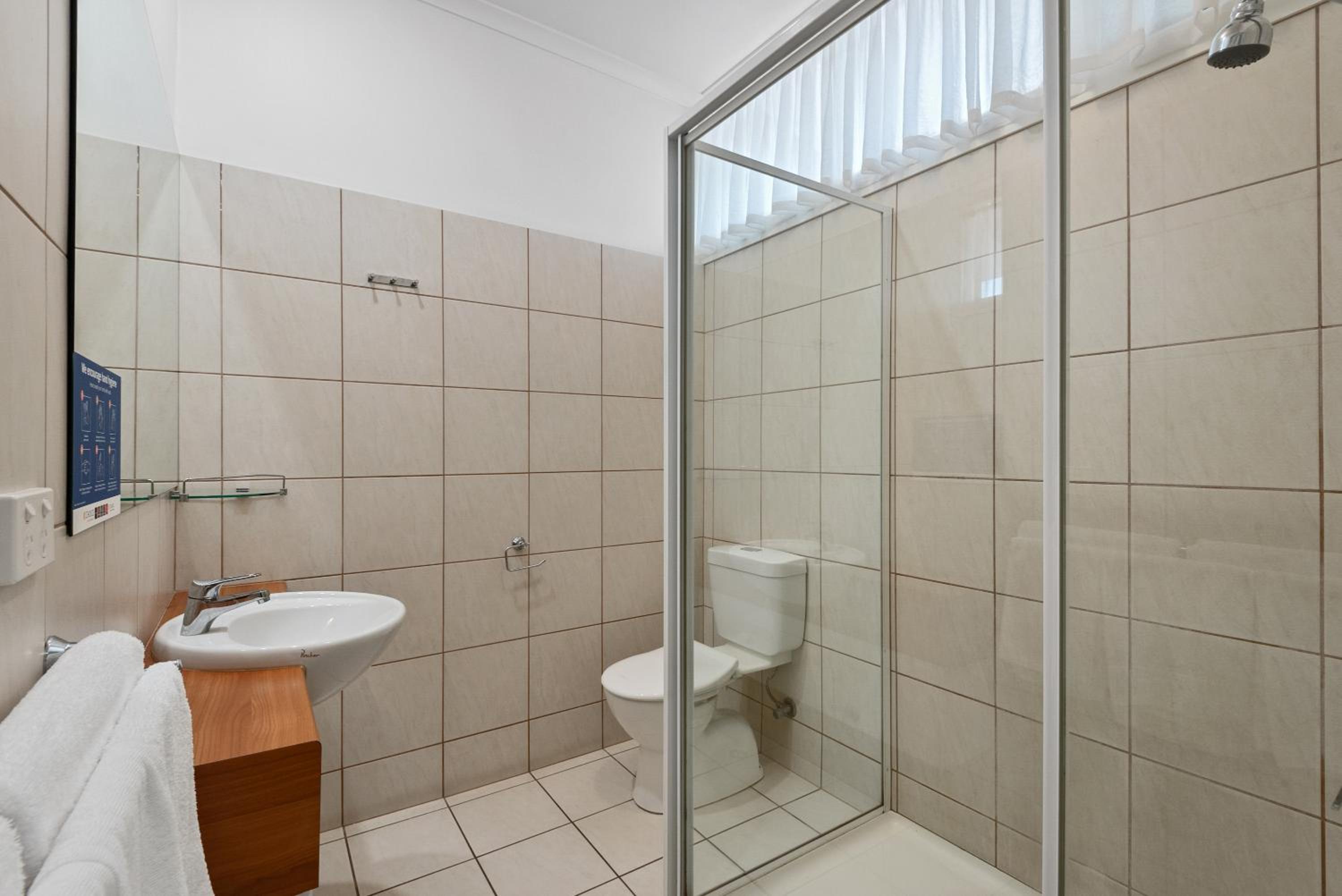 Executive King Room - Photo 7