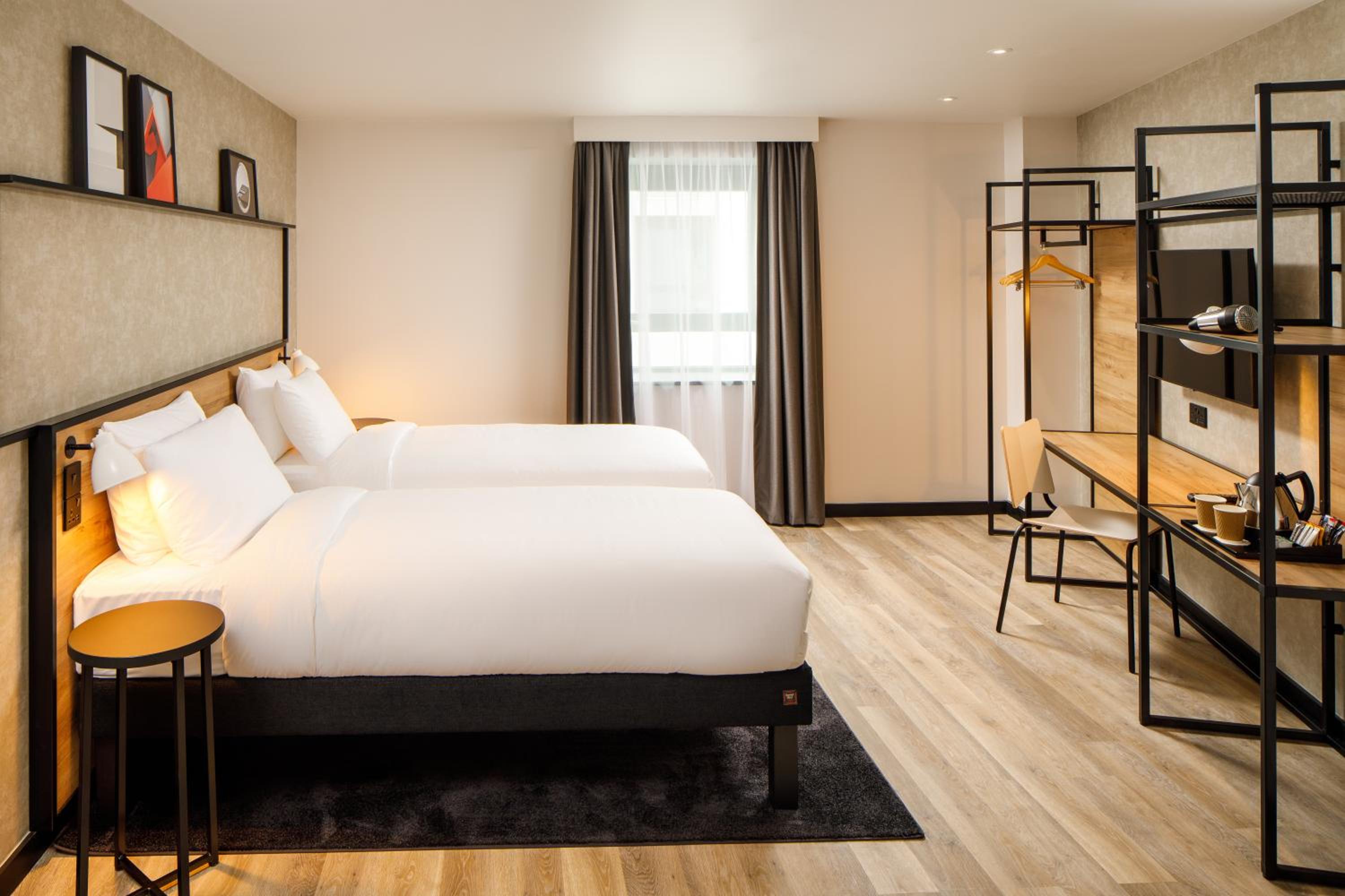 Standard Room with Two Single Beds - Photo 1