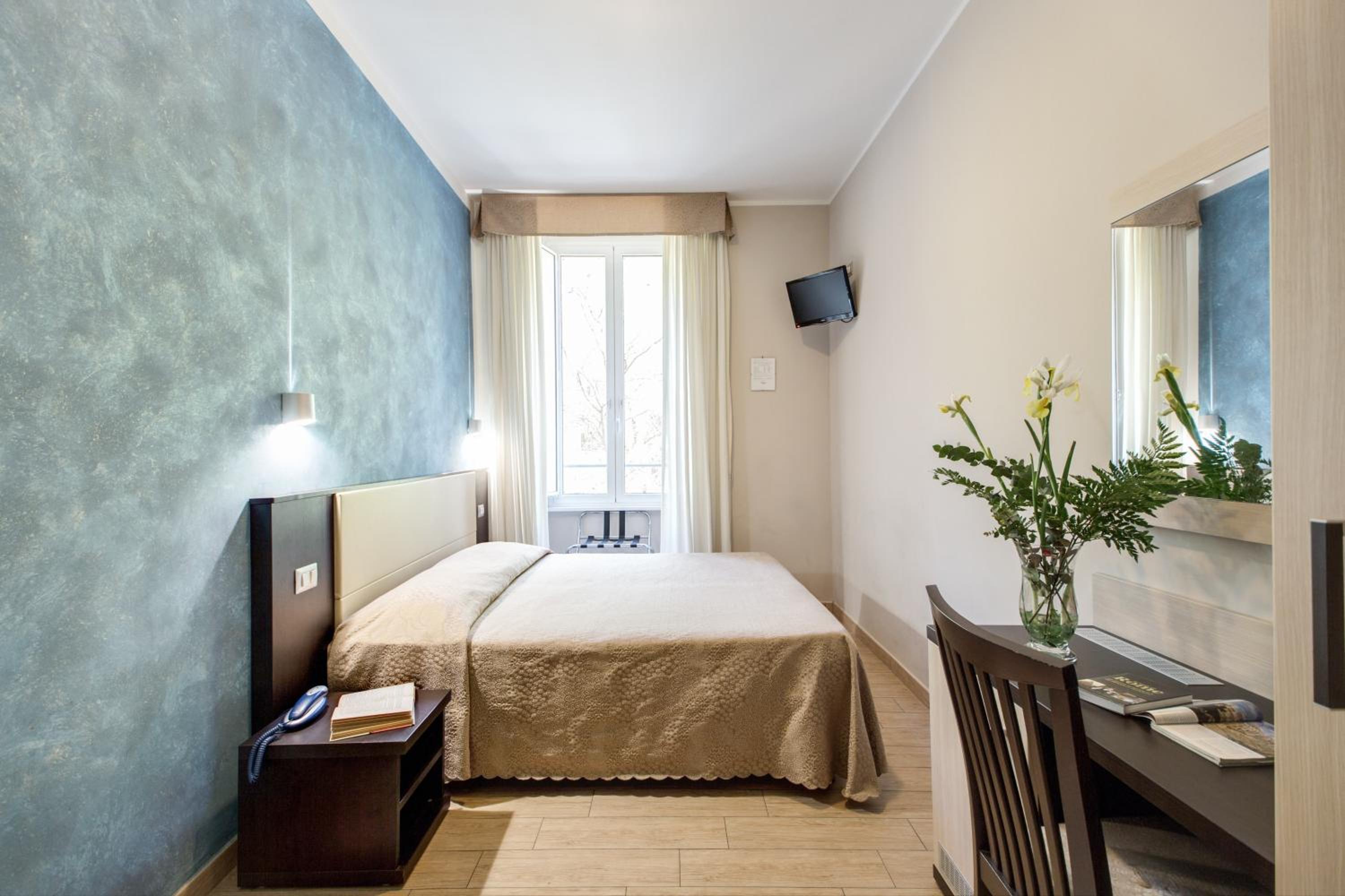 Double Room photo 1