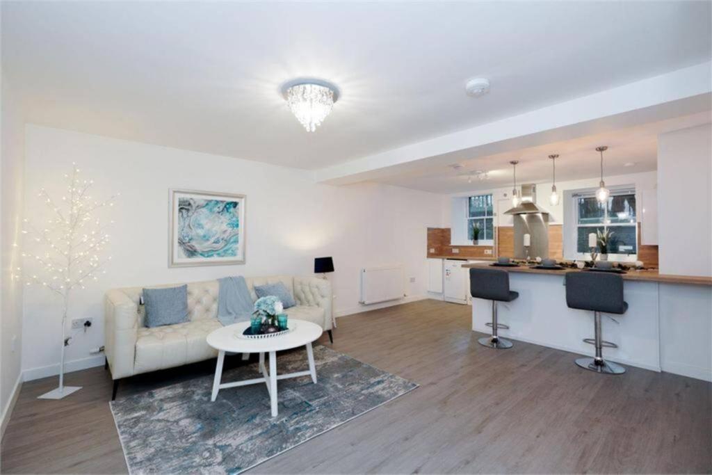 One-Bedroom Apartment - Photo 10