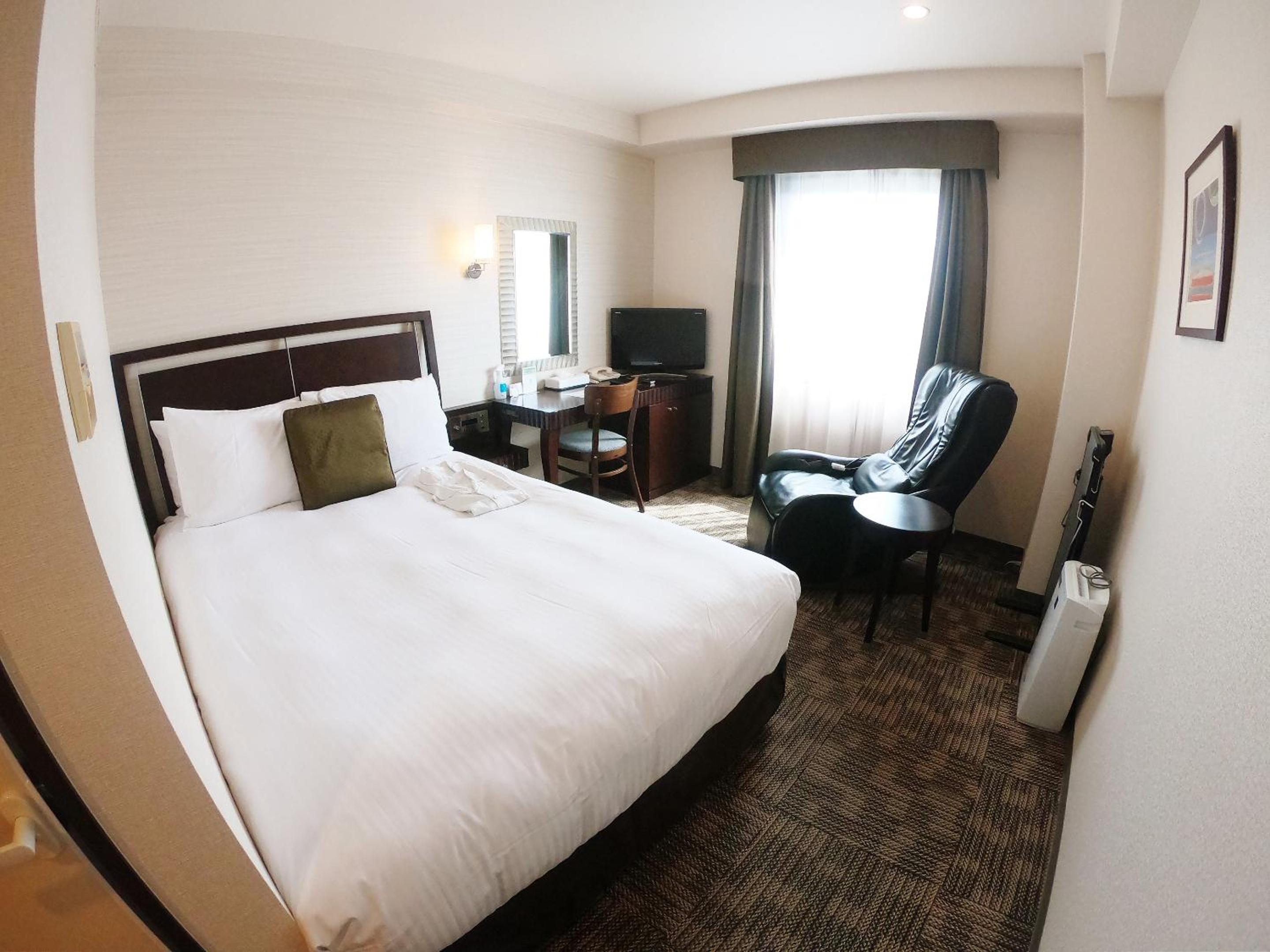 Standard Double Room with Massage Chair - Non-Smoking photo 1