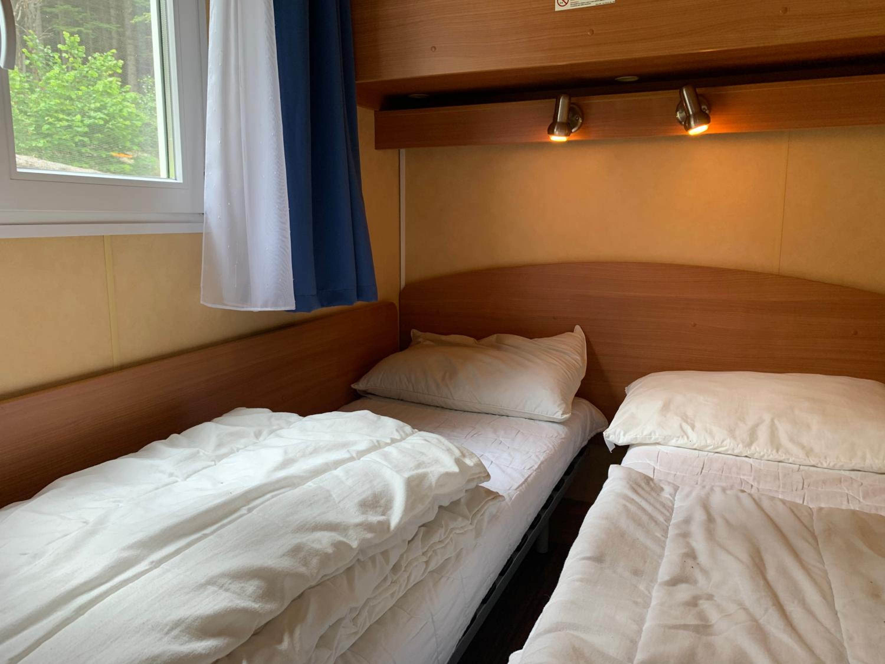 Two-Bedroom House - Photo 5