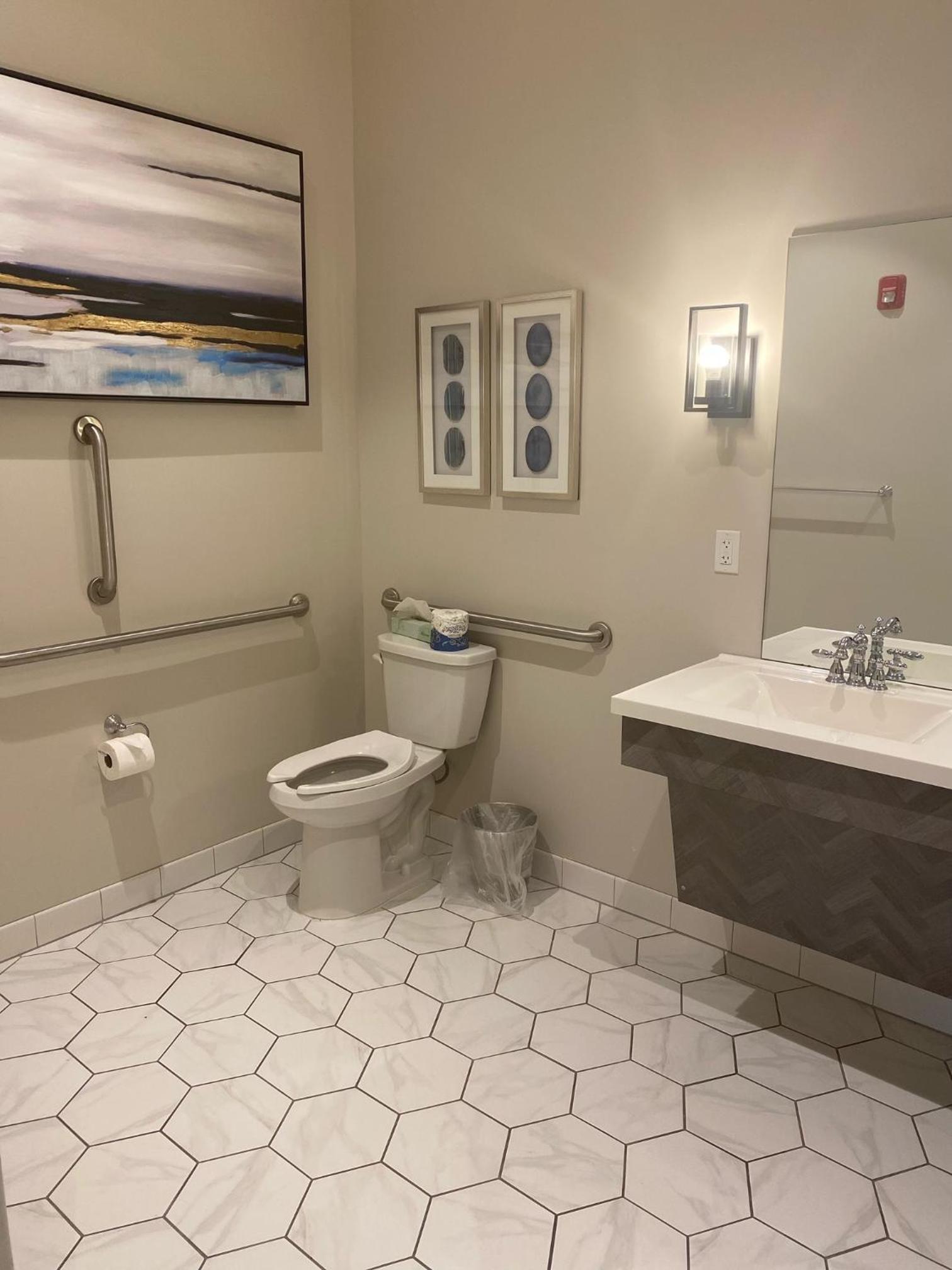 King Room - Disability Access photo 2