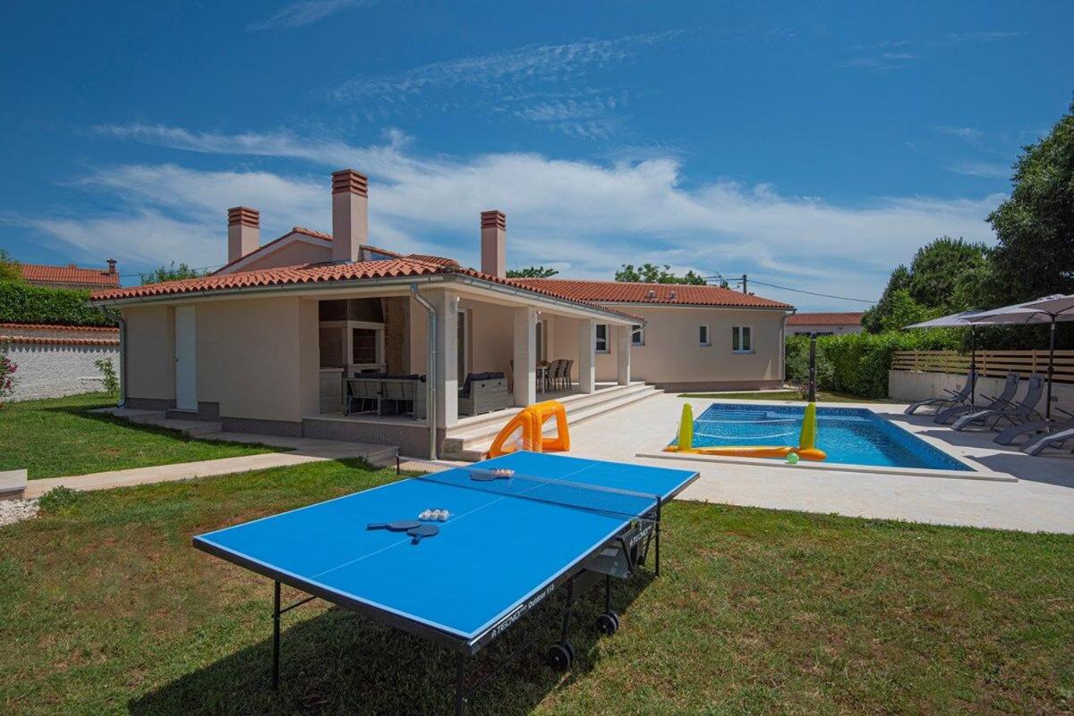 Three-Bedroom Villa photo 3