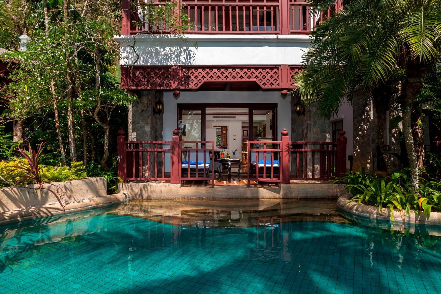 Lagoon Pool Access with Bathtub - Photo 9