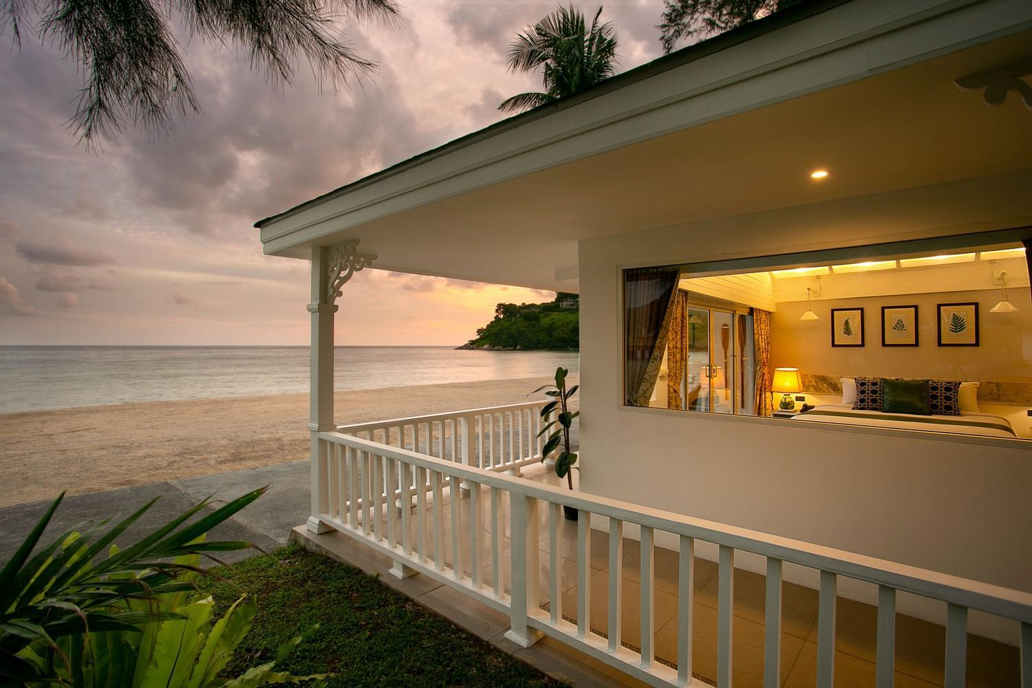 Beach Front Cottage - Photo 3