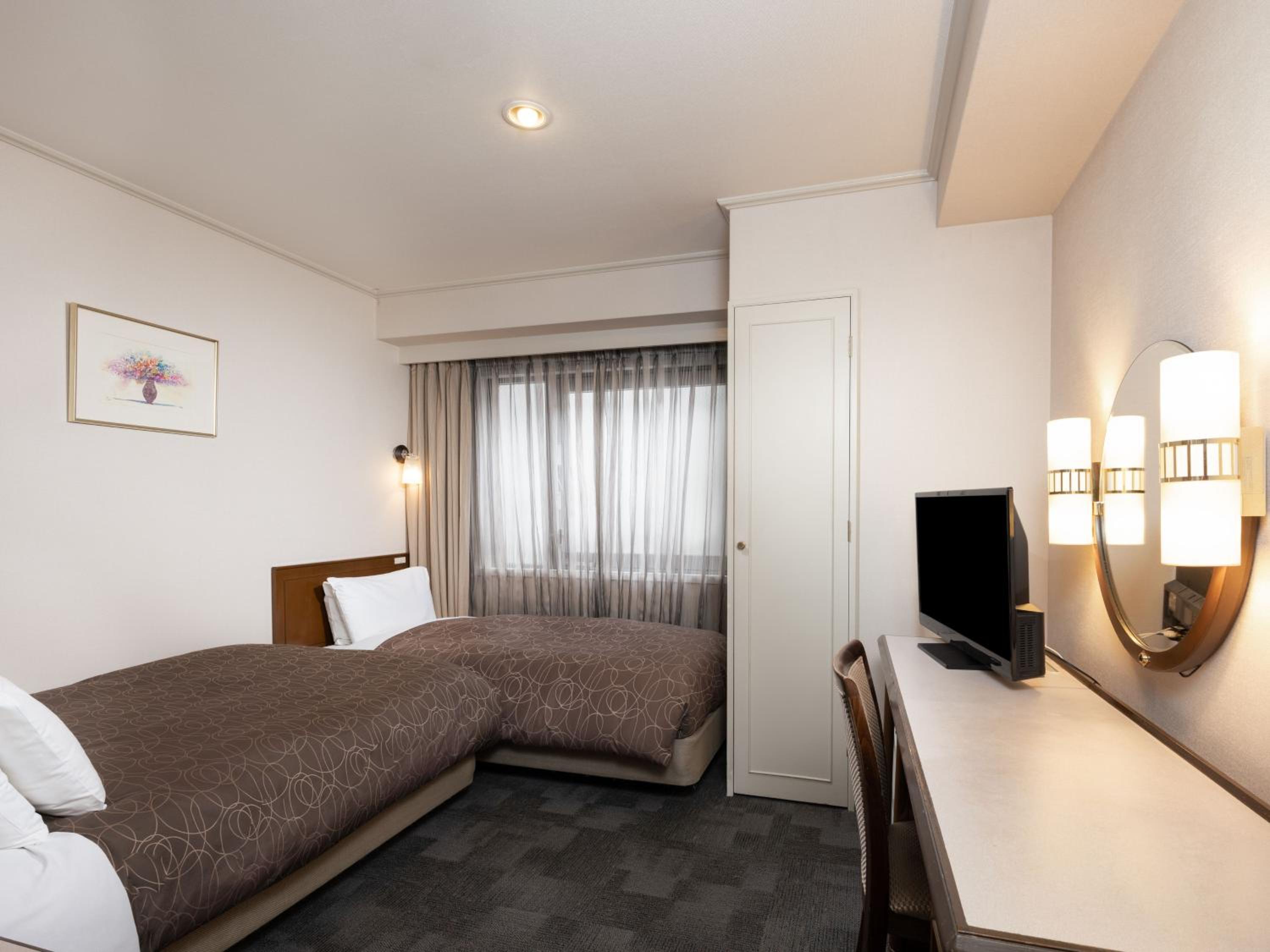 Twin Room - Disability Access - Non-Smoking - Photo 1