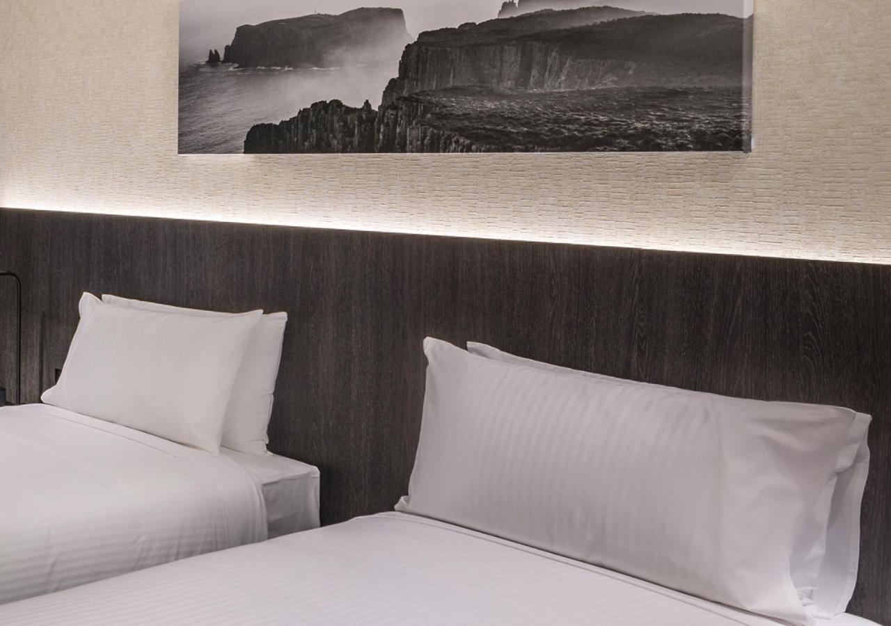 Classic Interior Room with Two Single Beds - Photo 2