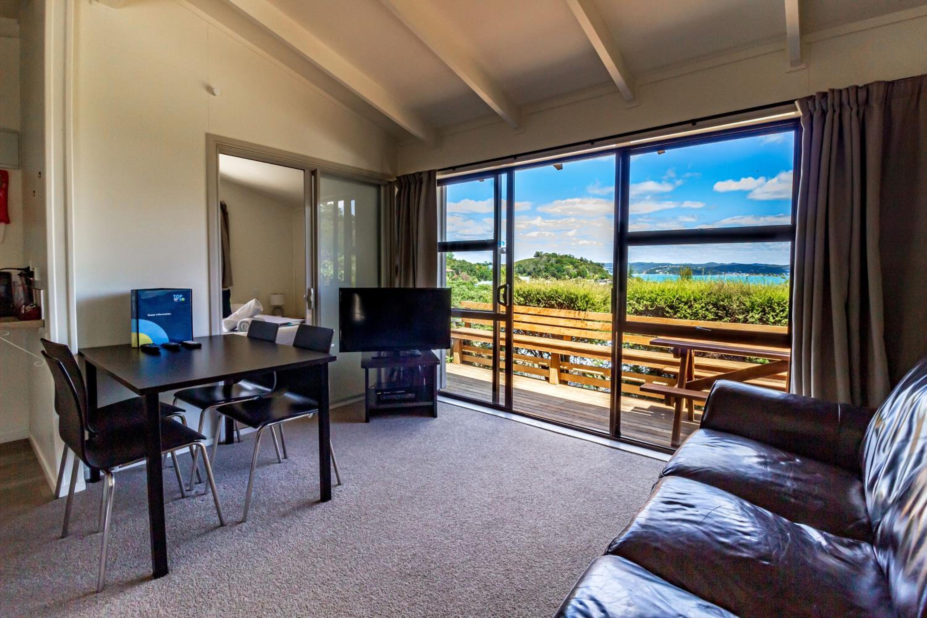 One Bedroom Bay View Villa - Photo 2