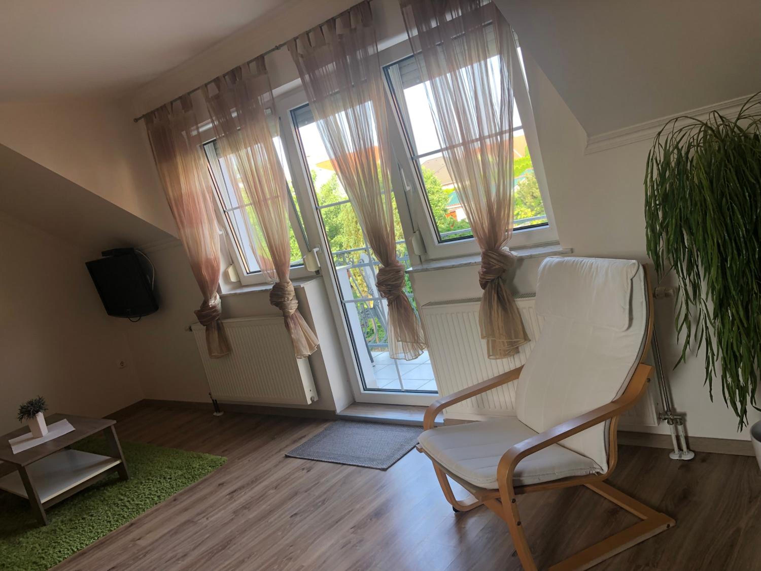 Apartment photo 2