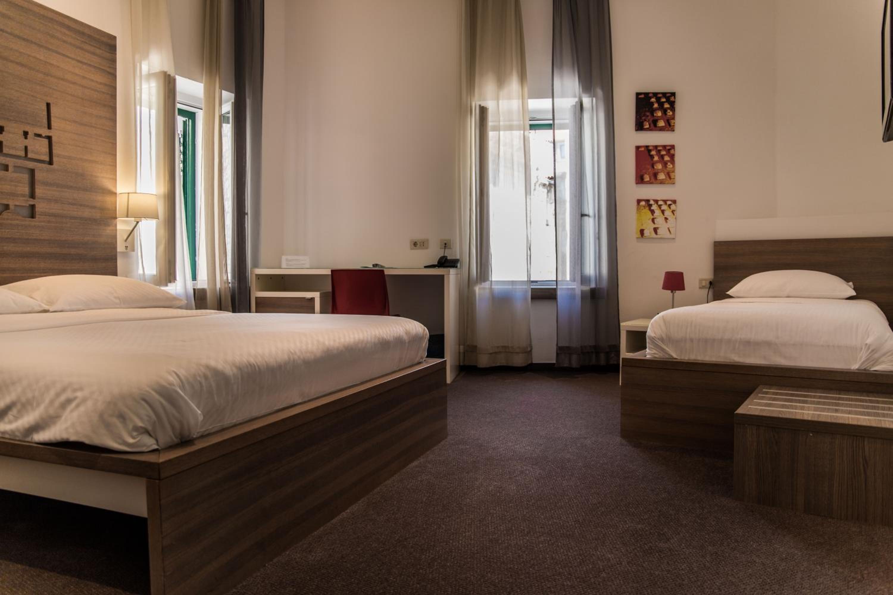 Junior Suite - Photo 11