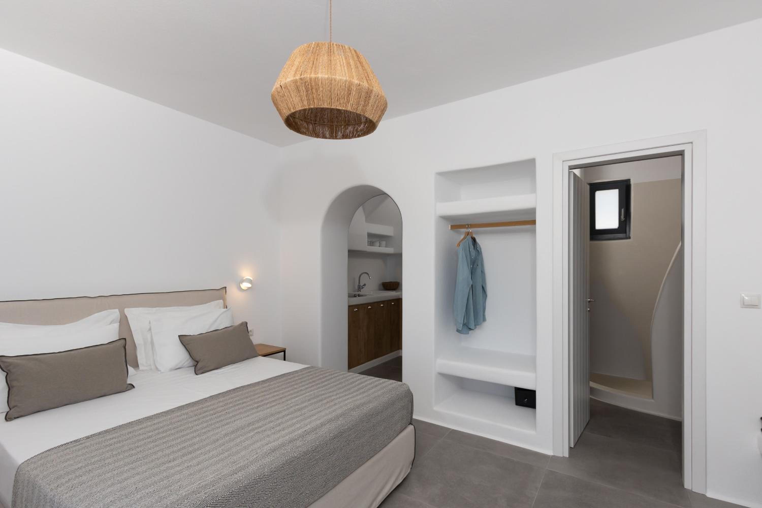 Elegant Studio with Sea View