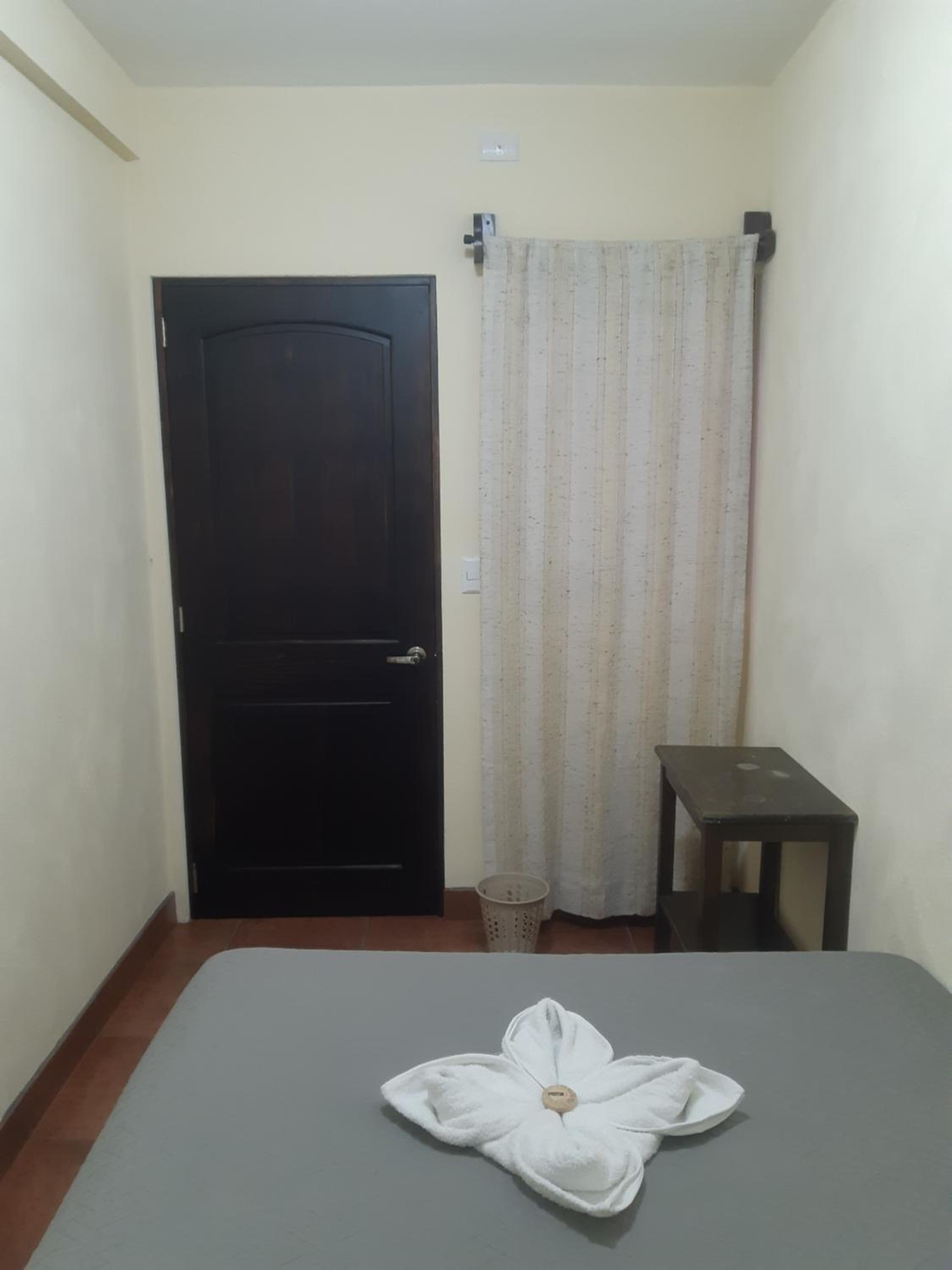 Double Room with Shared Bathroom photo 2