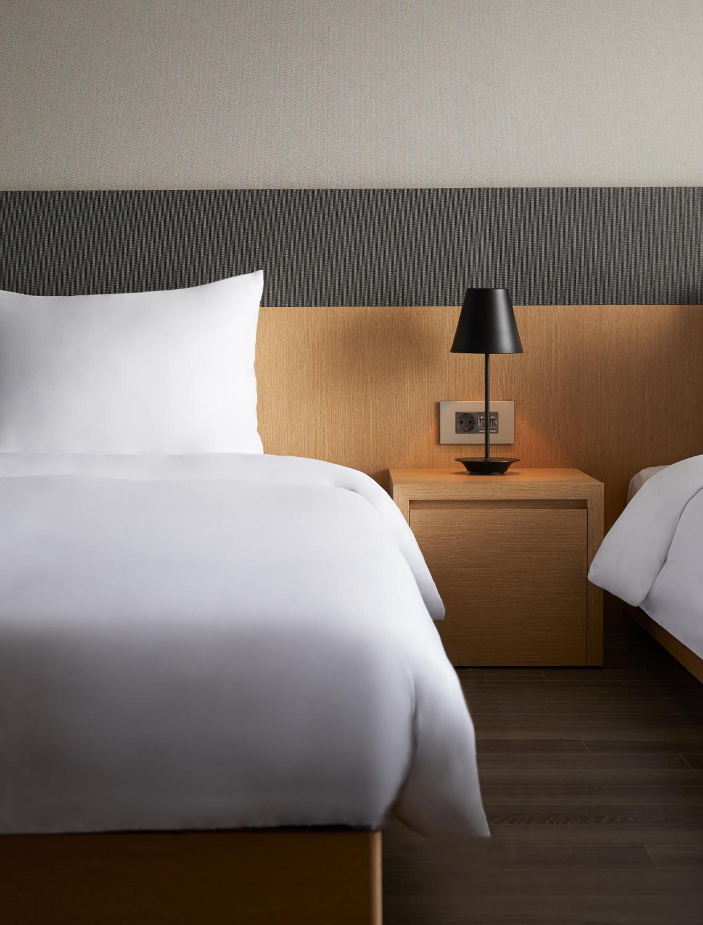 Standard Double or Twin Room - Photo 7