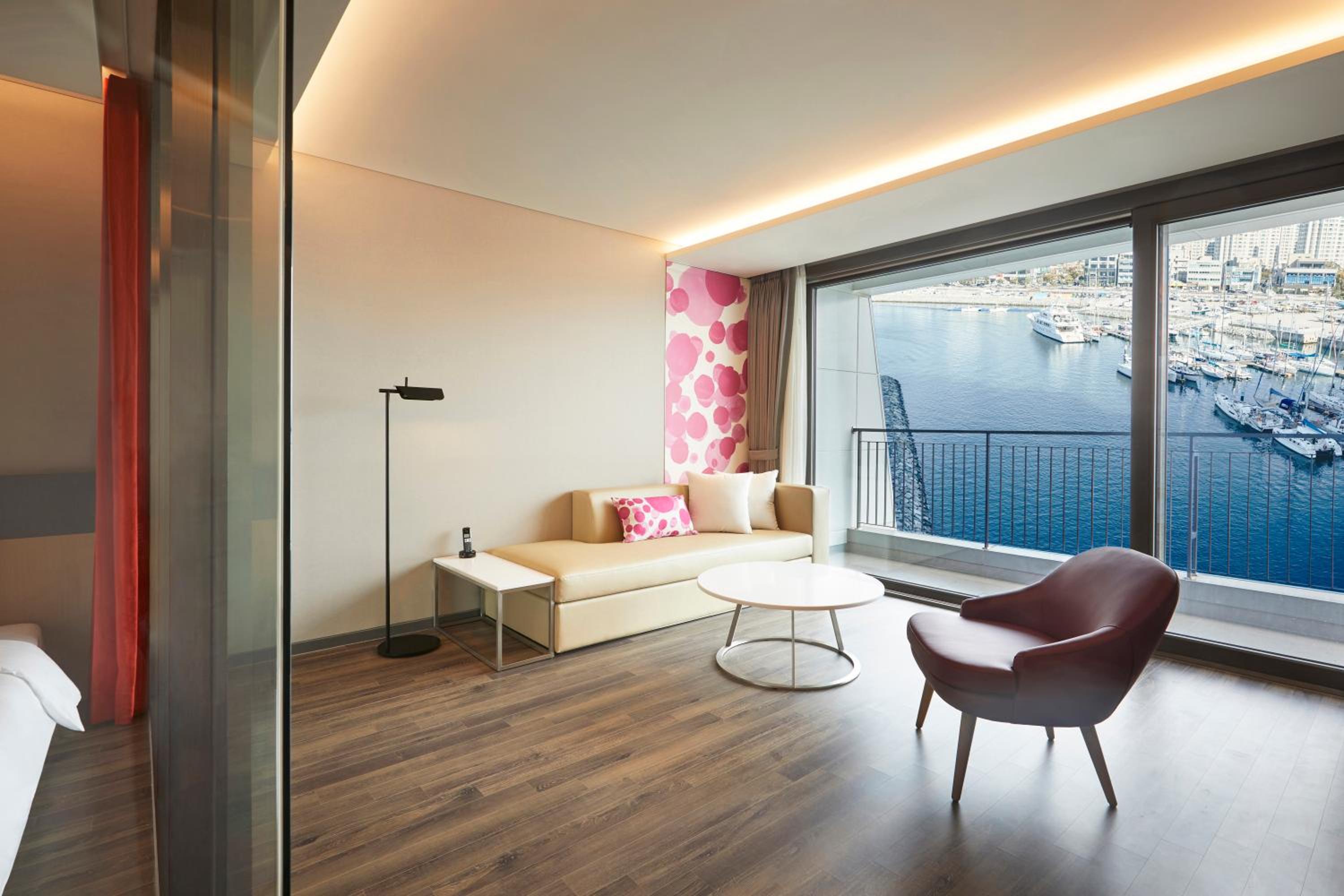 Superior Suite - Photo 1