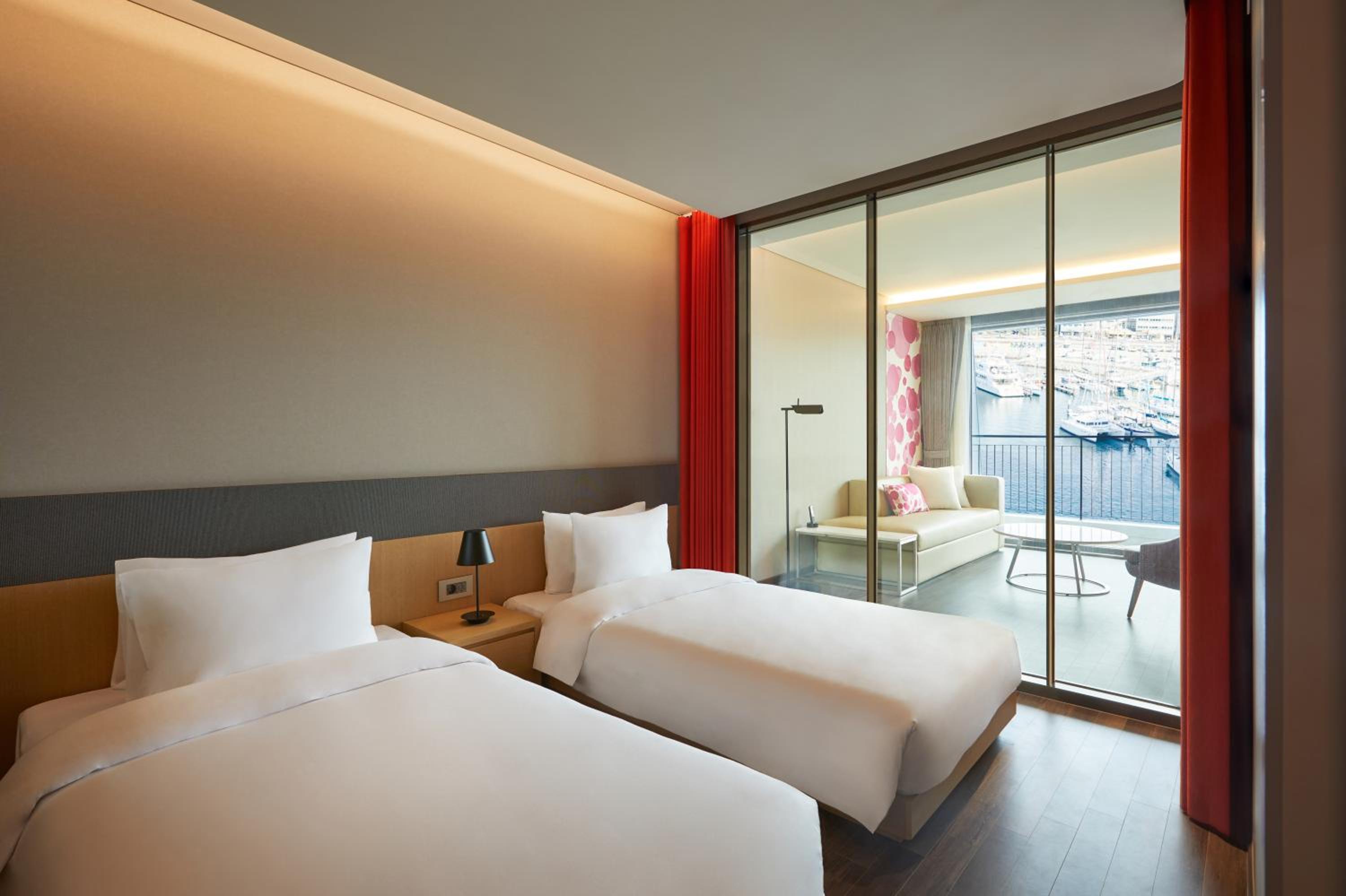 Superior Suite - Photo 2