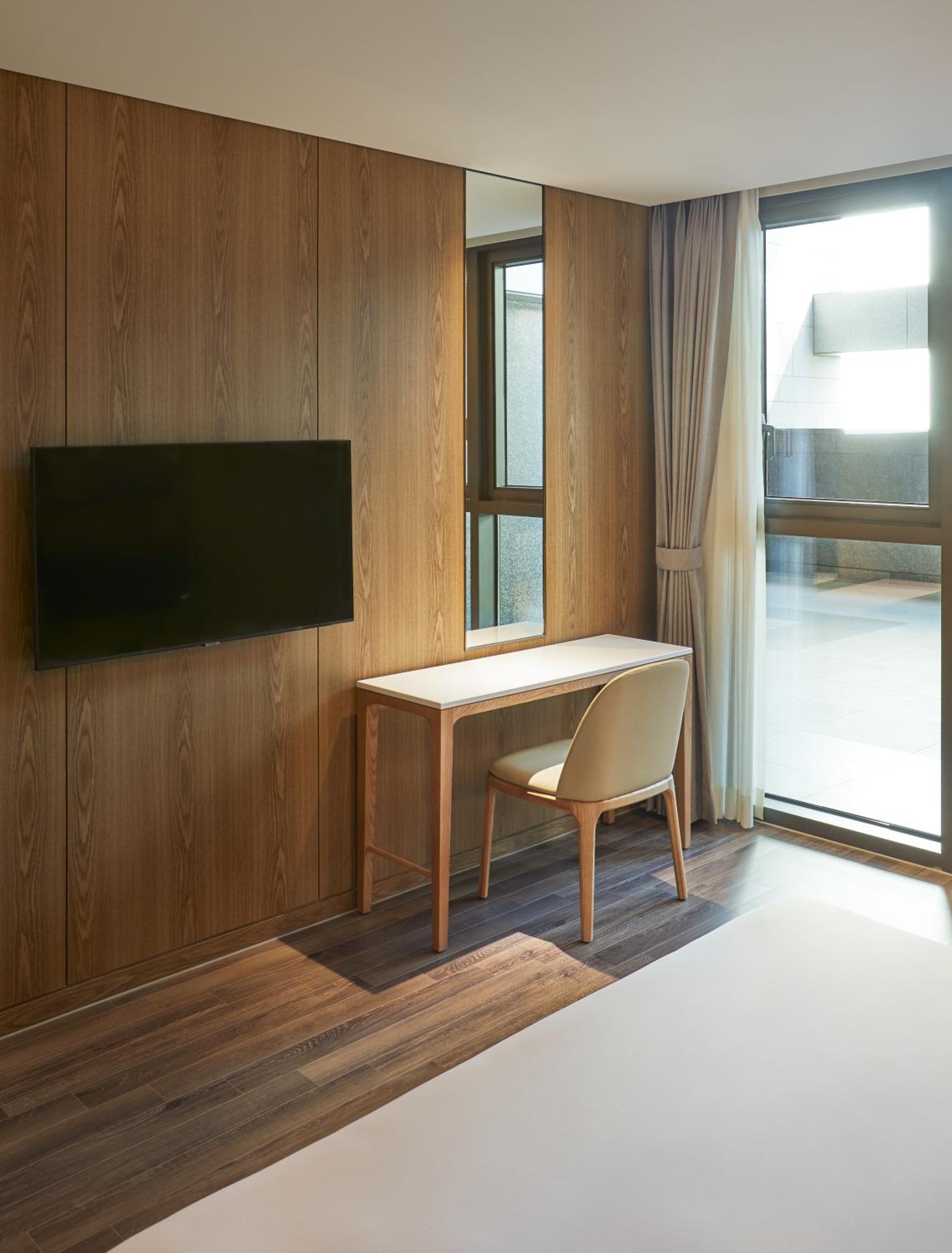 Suite with Terrace photo 2