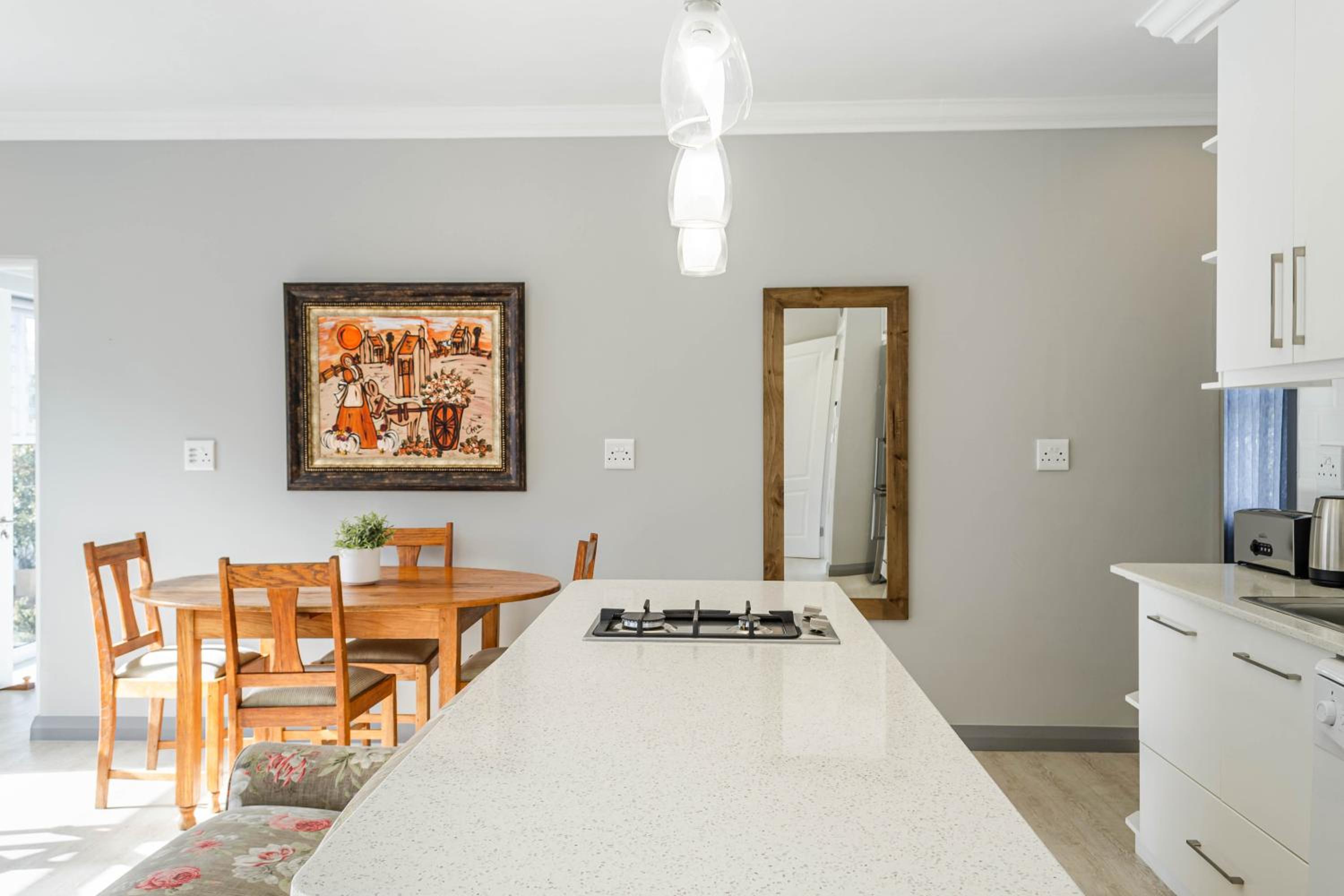 Family Room - Photo 9