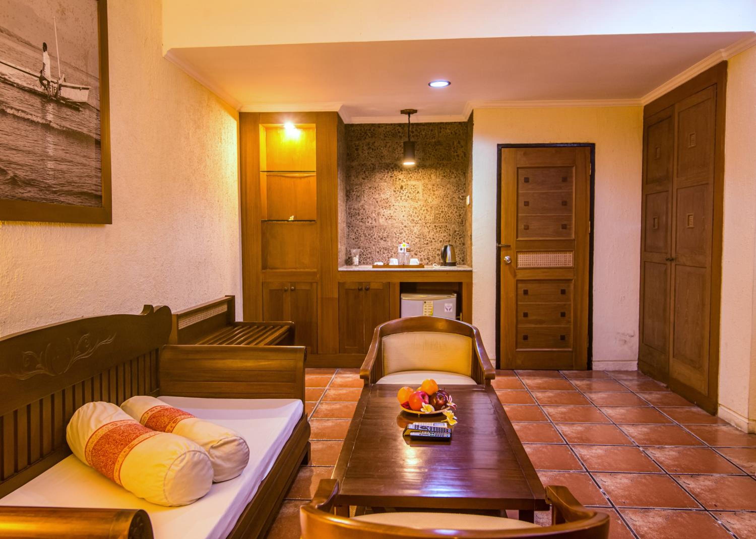 Suite with Sea View - Photo 12