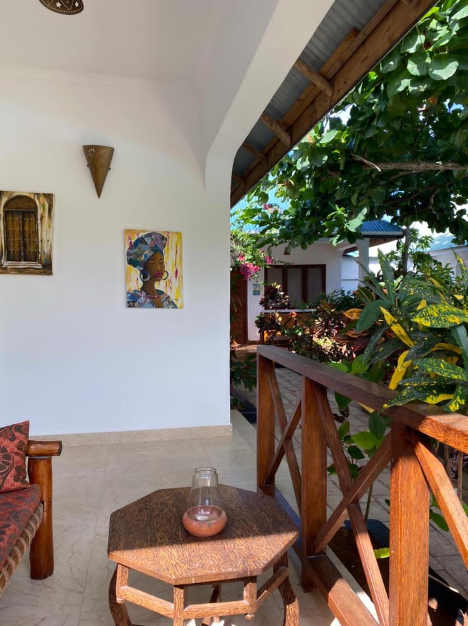 Twin Room with Garden View - Photo 9