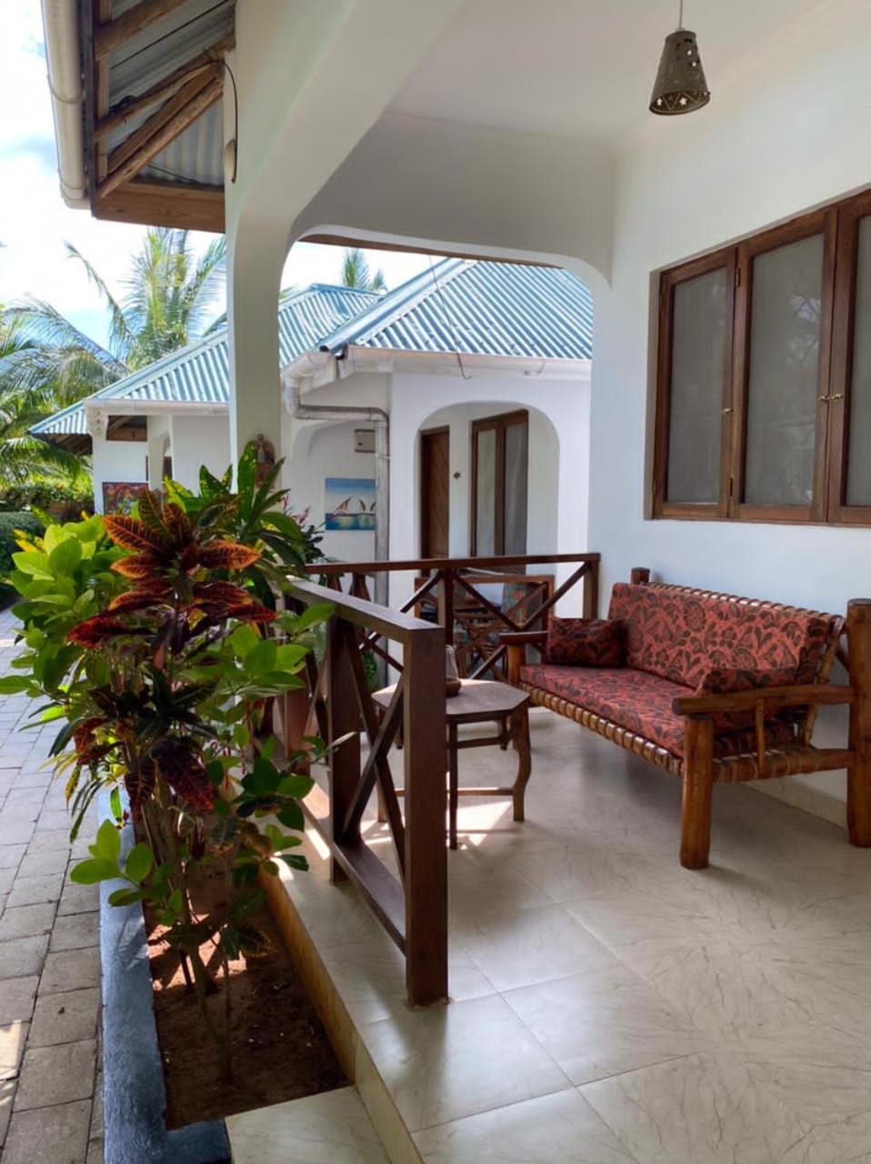 Twin Room with Garden View - Photo 6