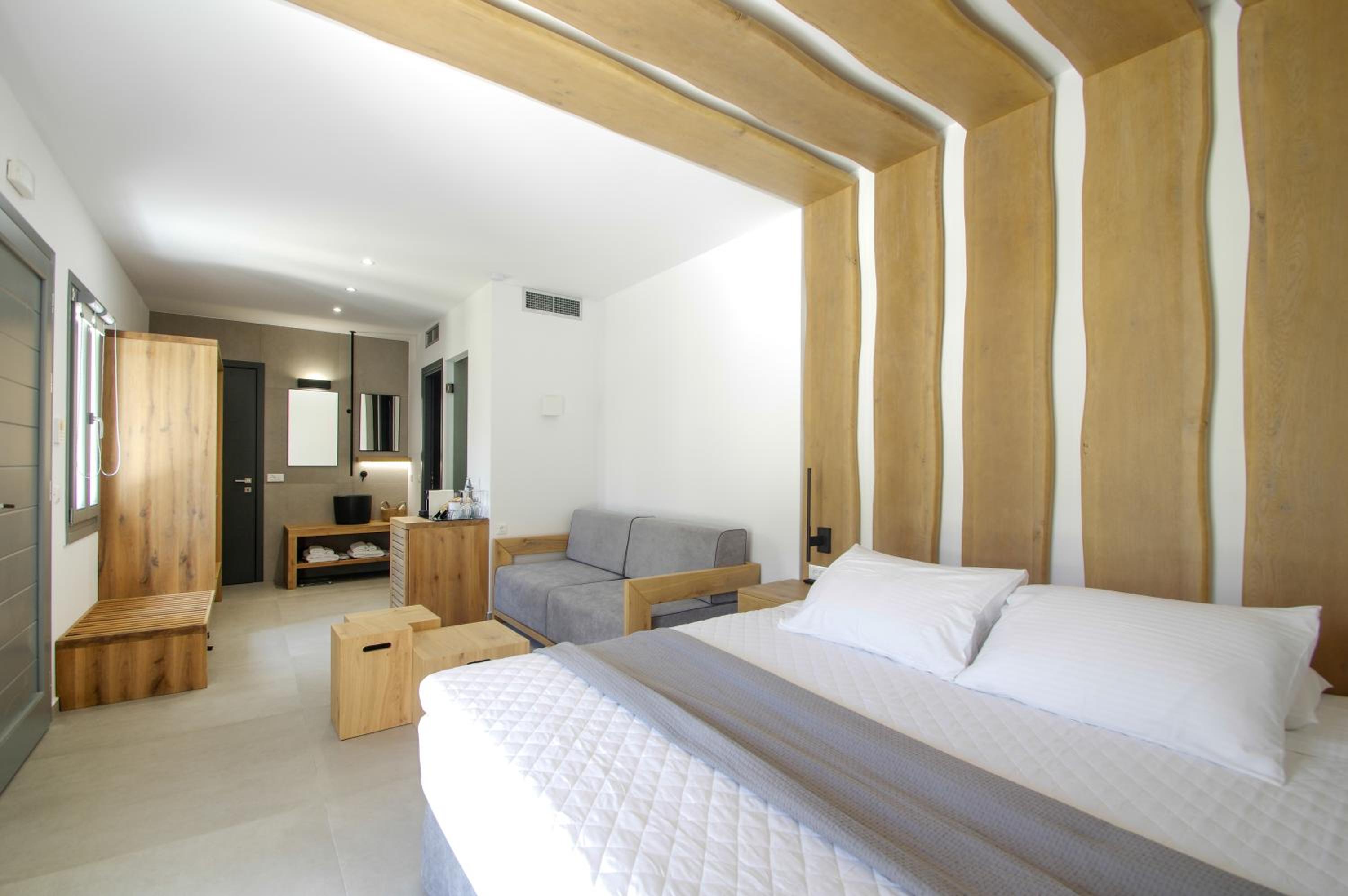 Suite with Garden View photo 3