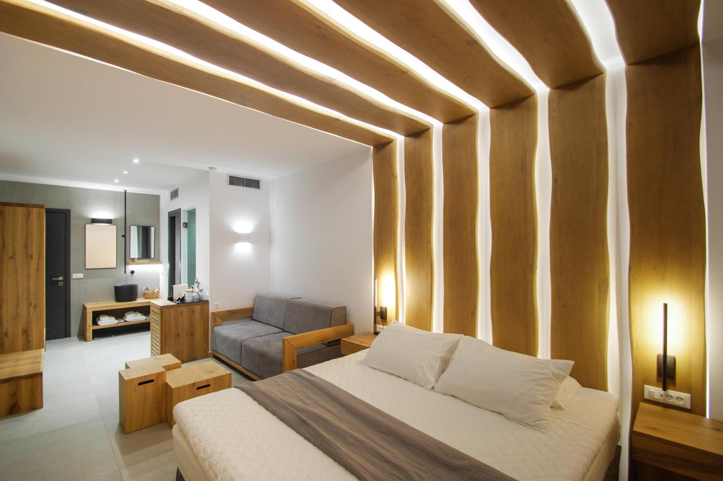 Suite with Garden View
