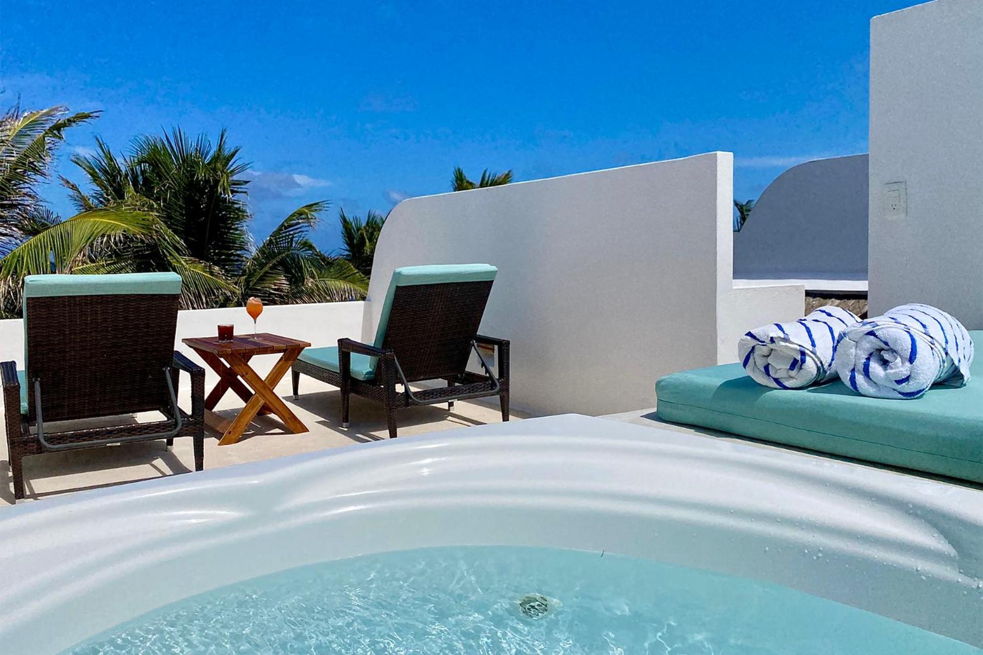 Beach Front Roof Top - Photo 9
