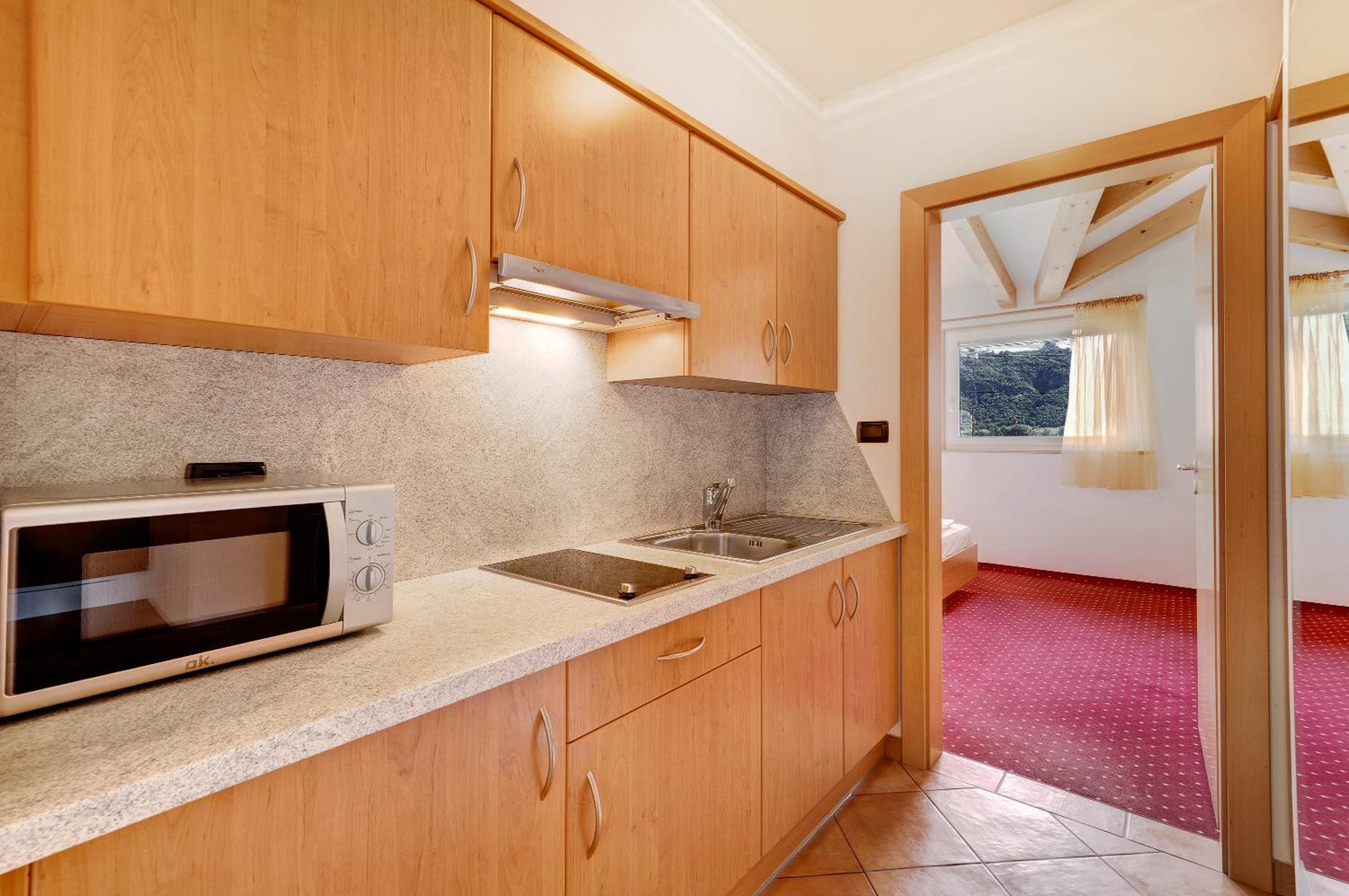 Superior One-Bedroom Apartment with Balcony - Photo 2