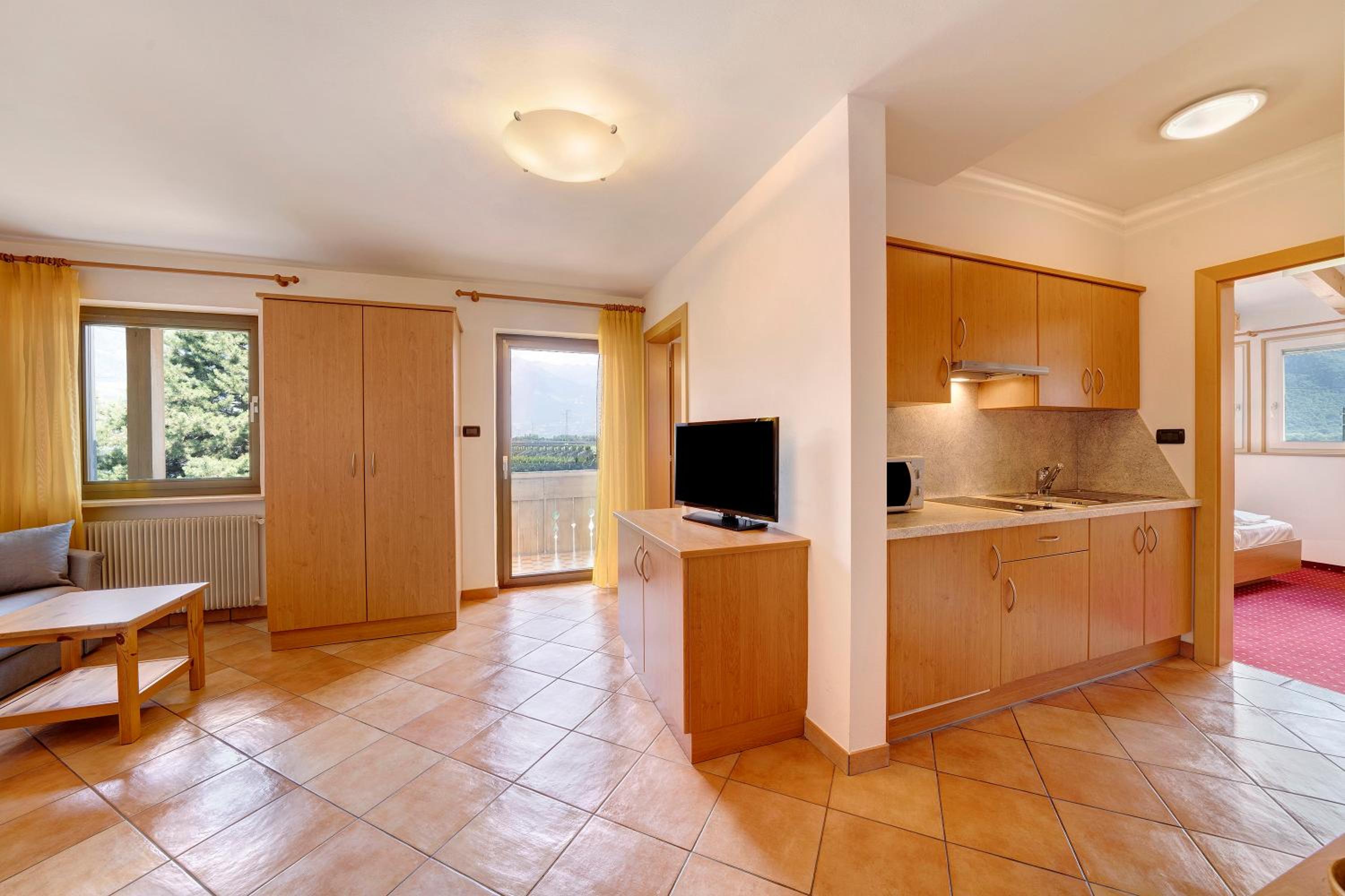 Superior One-Bedroom Apartment with Balcony - Photo 20