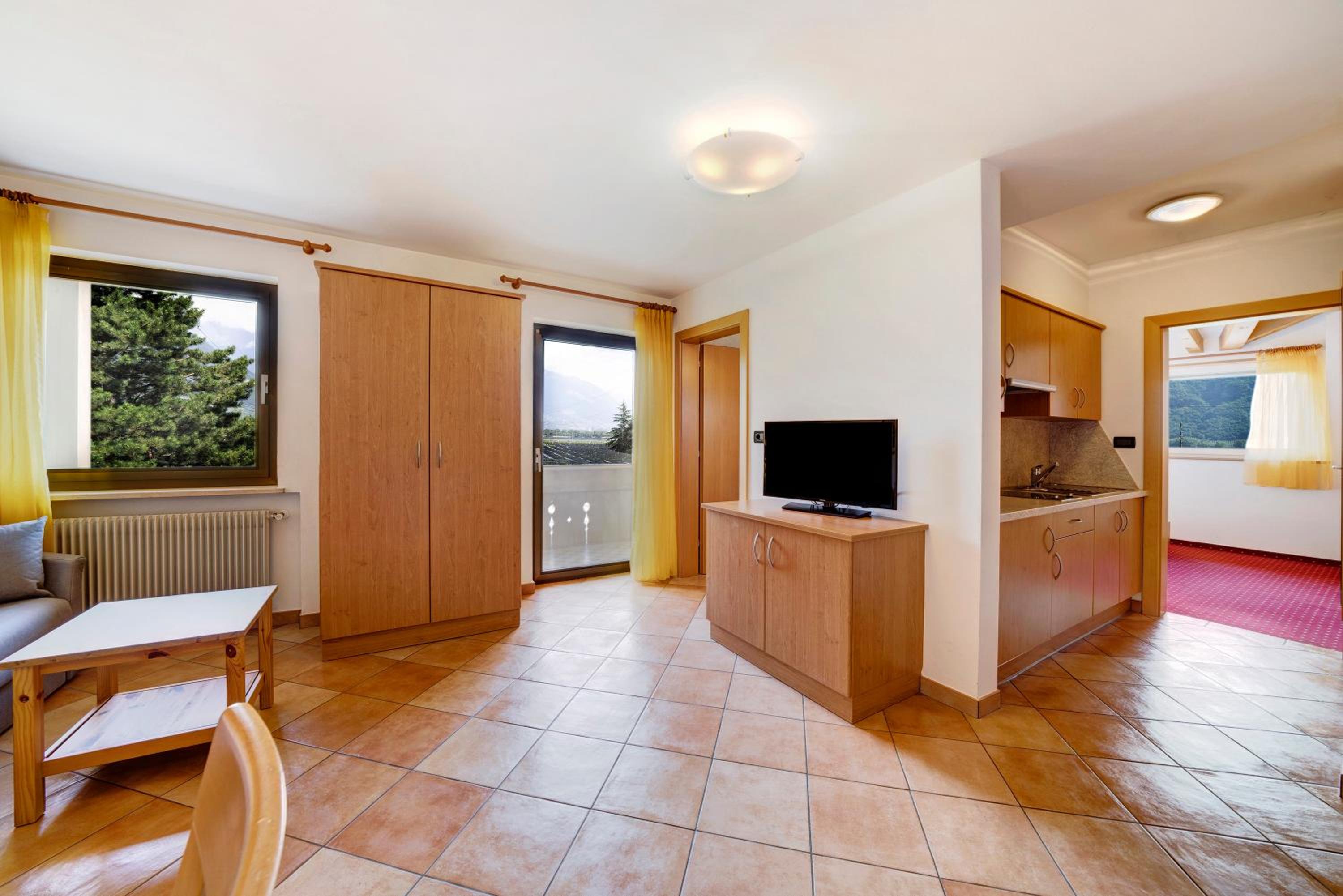 Superior One-Bedroom Apartment with Balcony - Photo 19