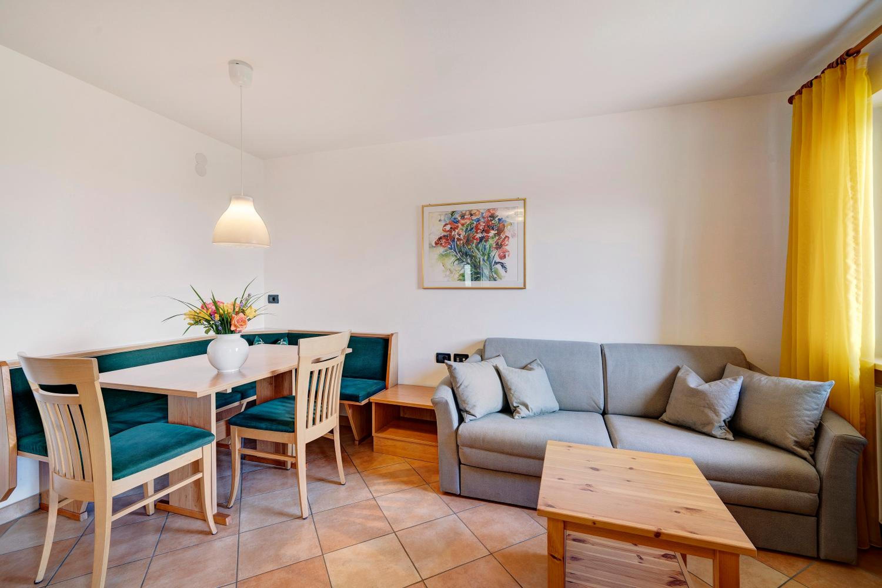 Superior One-Bedroom Apartment with Balcony - Photo 5