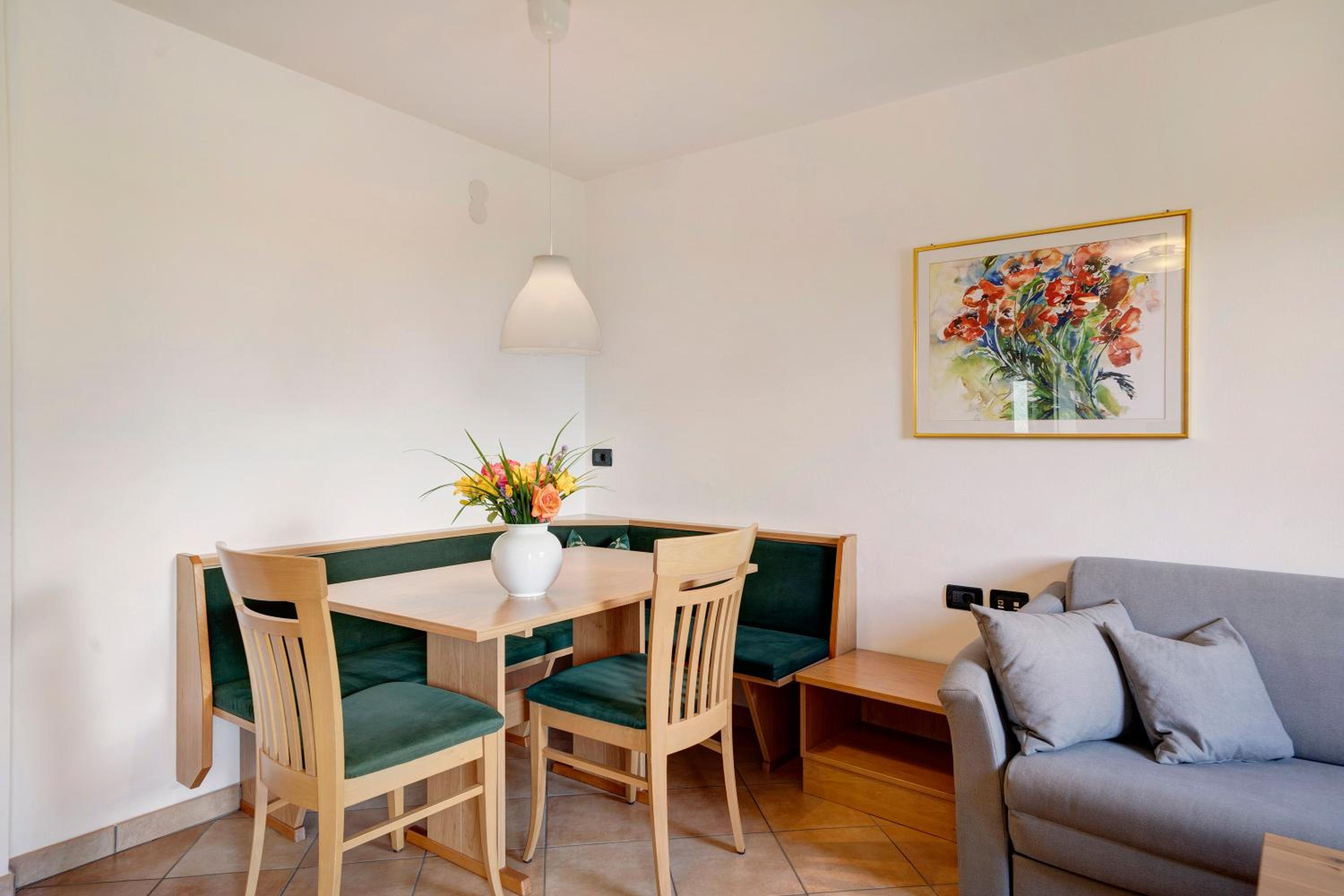 Superior One-Bedroom Apartment with Balcony - Photo 18