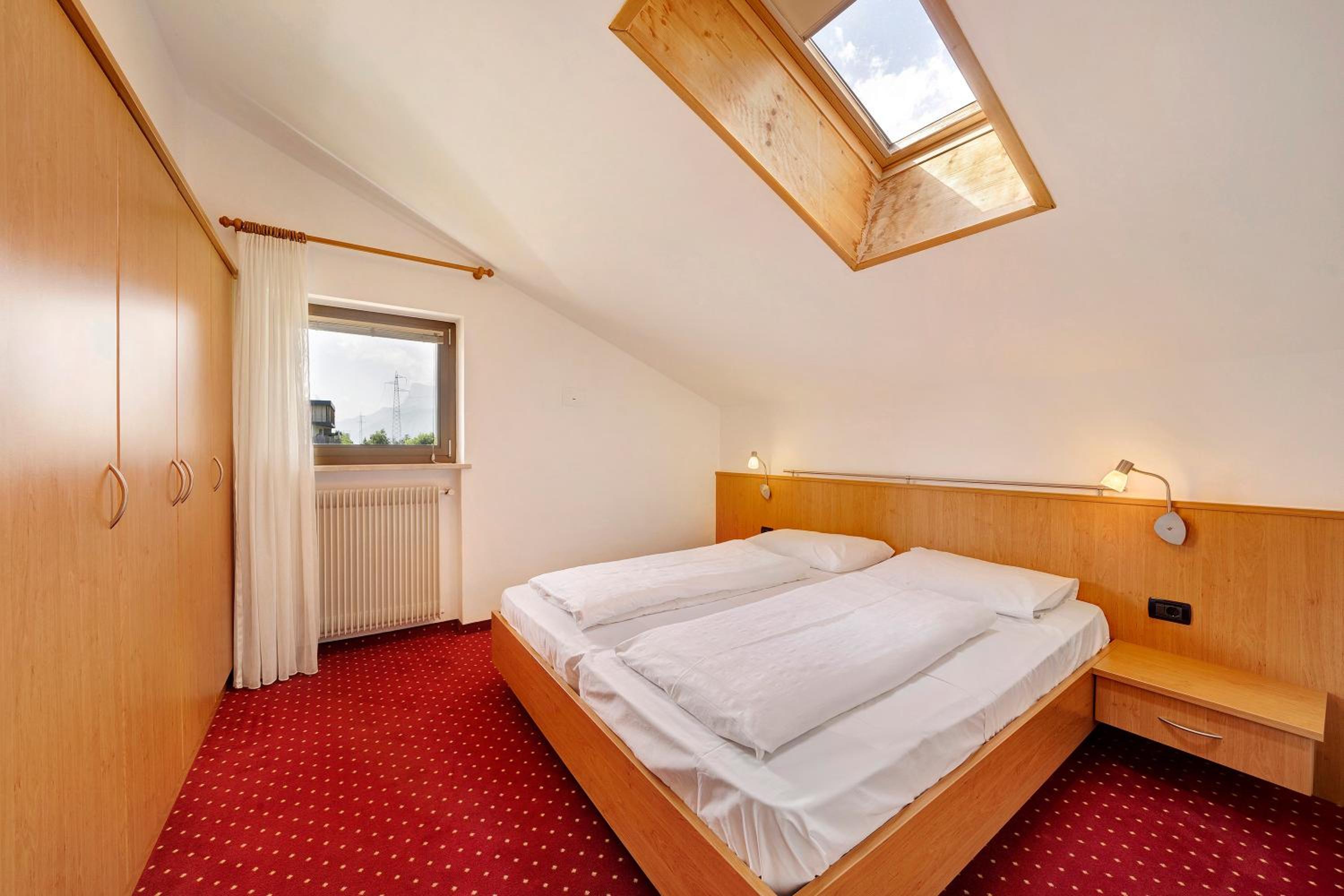 Two-Bedroom Deluxe Apartment with Balcony