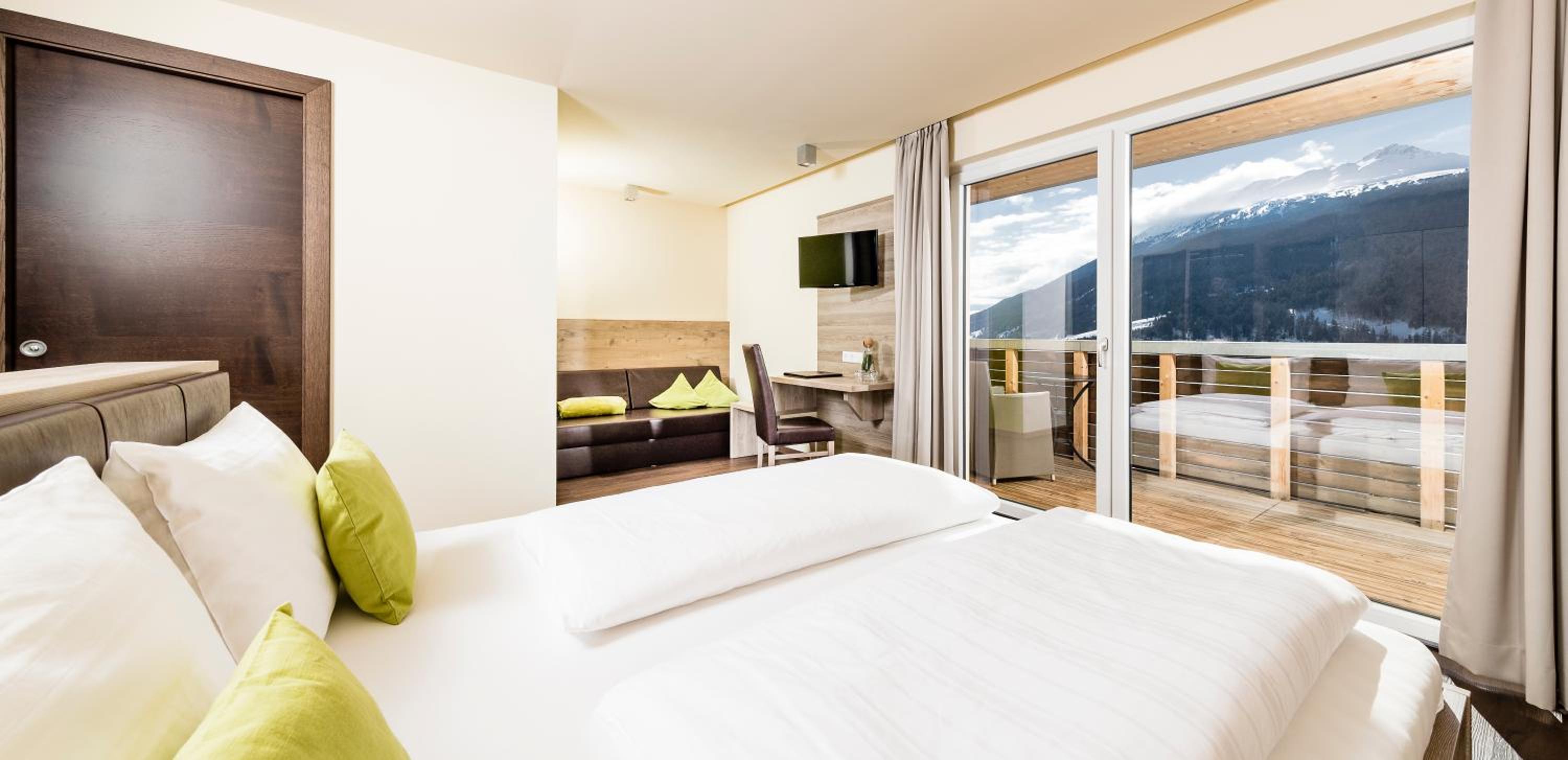 Comfort Double Room with Lake View photo 1