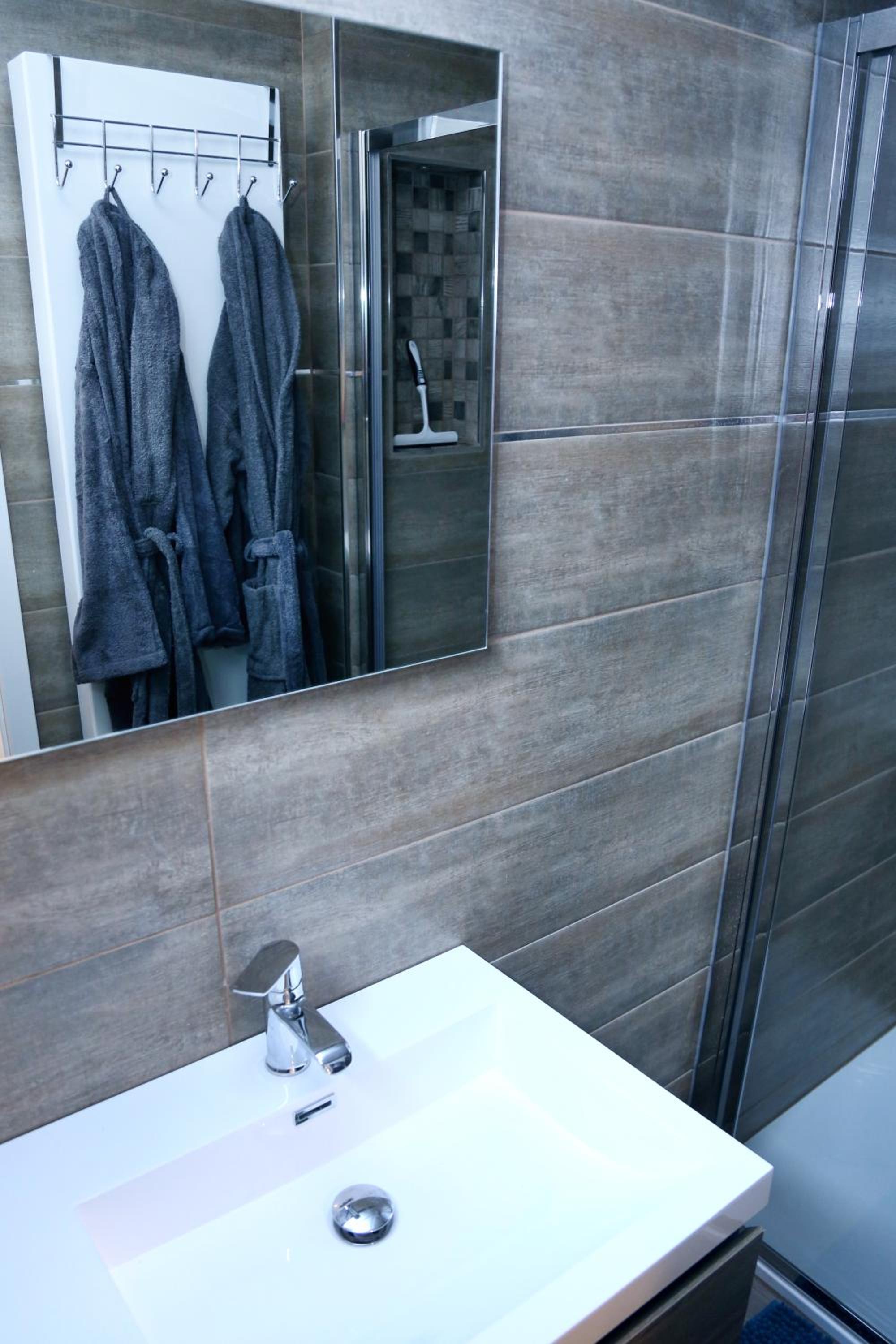One-Bedroom Apartment - Photo 5