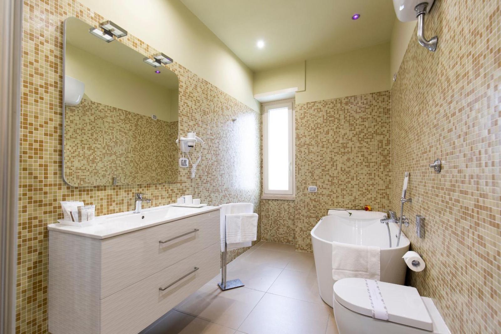 Superior Double Room - Photo 19