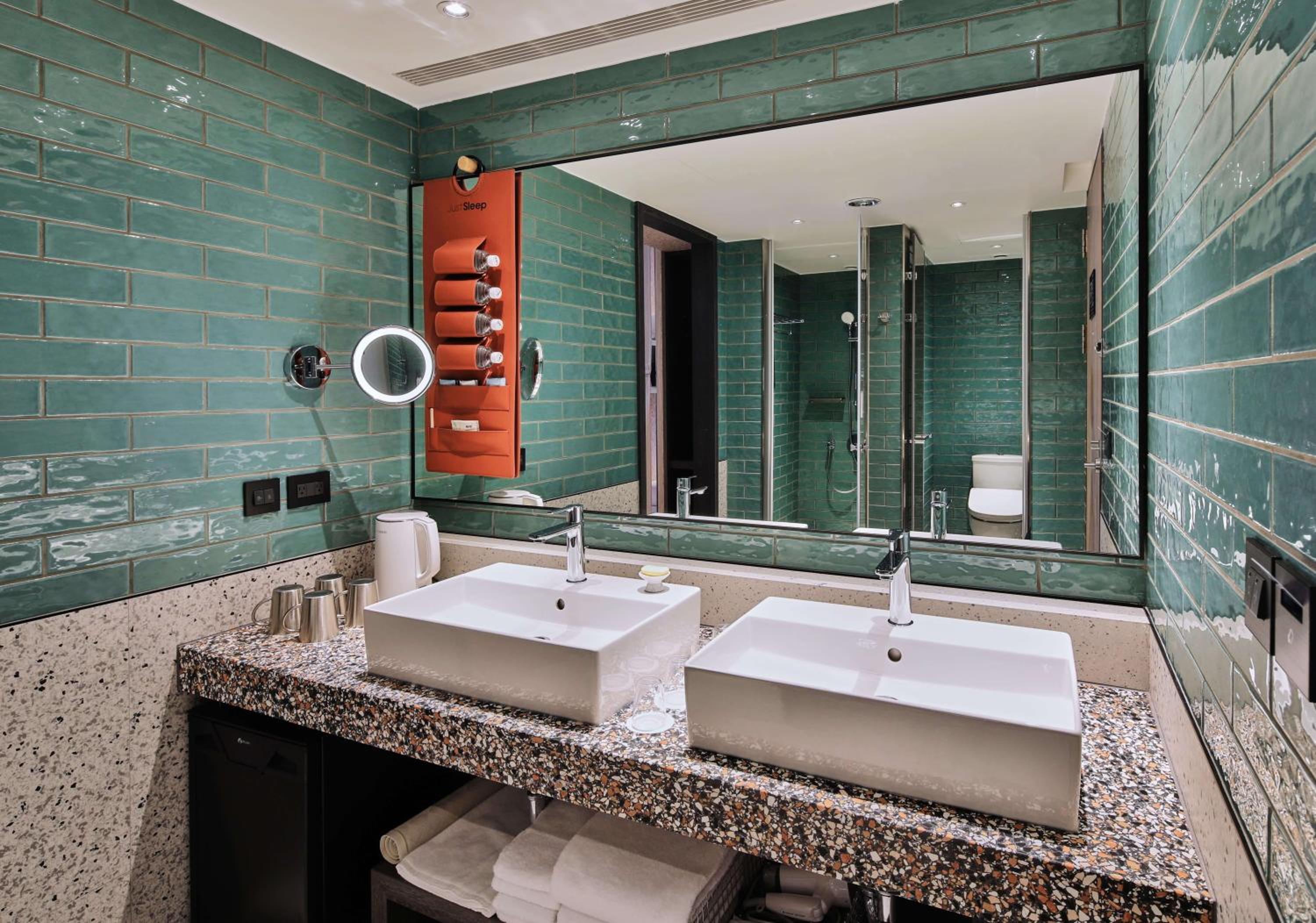 Classic Quadruple Room - Photo 3
