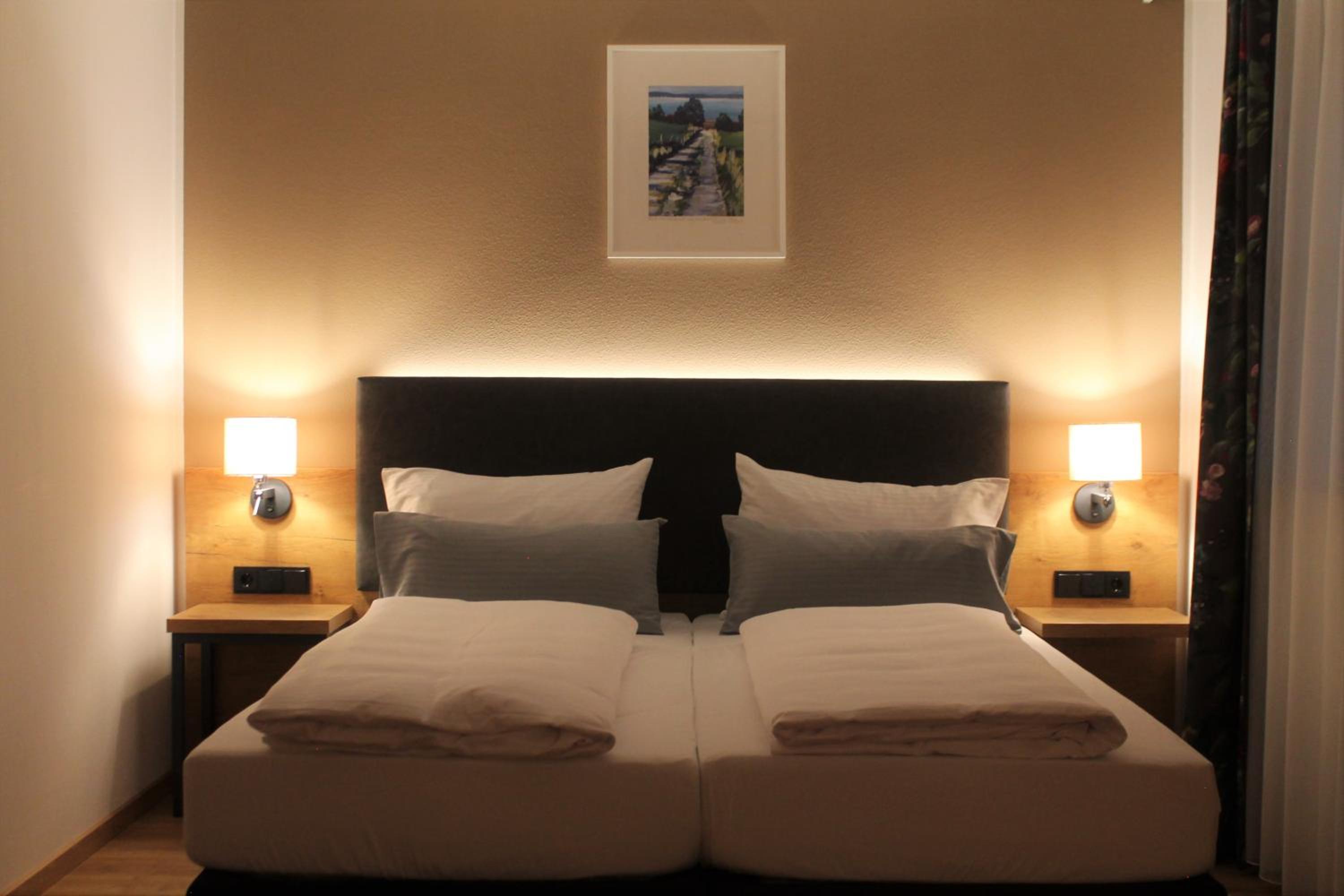 Double Room with Balcony - Photo 1