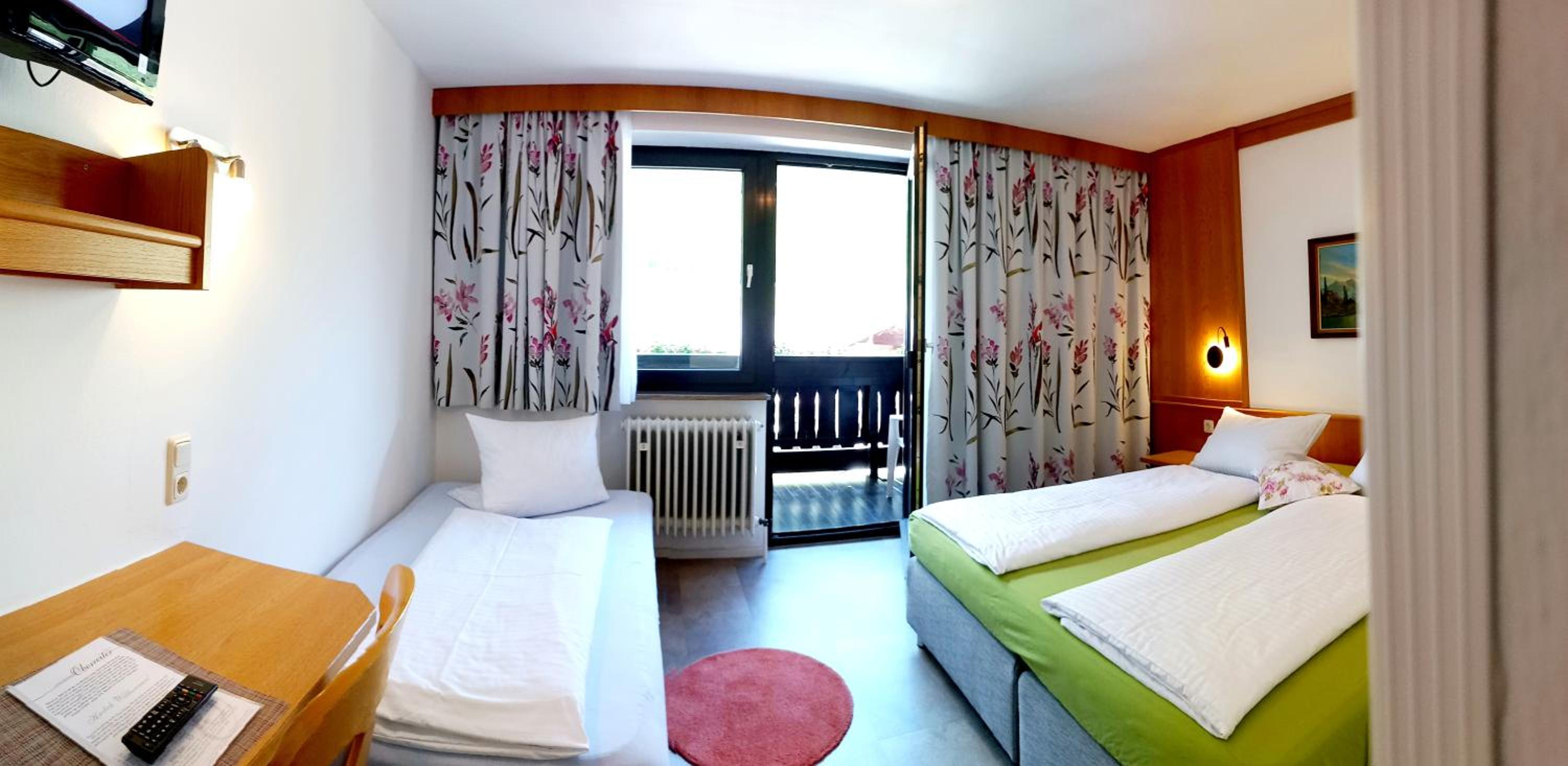 Triple Room with Balcony