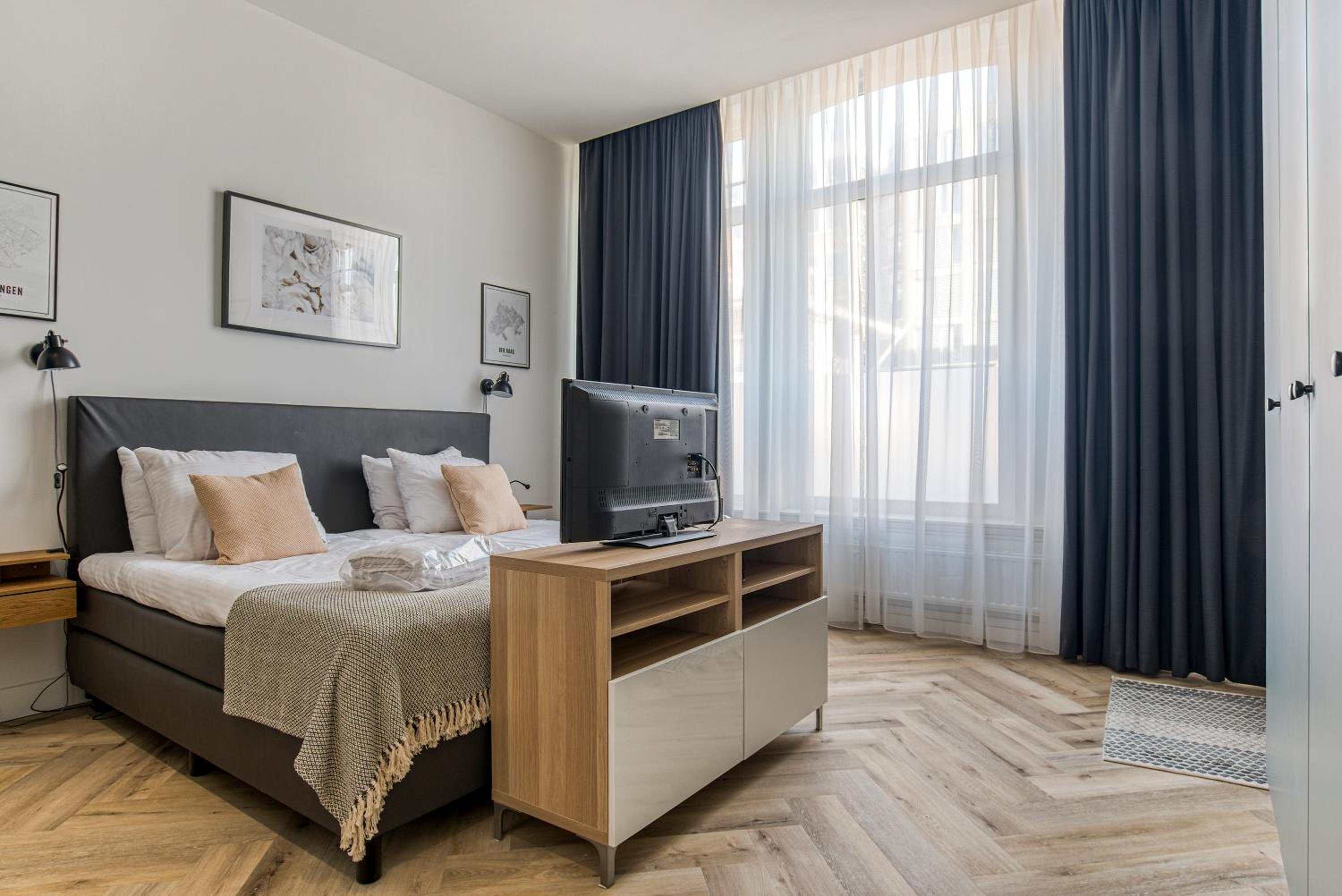 Two-Bedroom Apartment - Photo 22